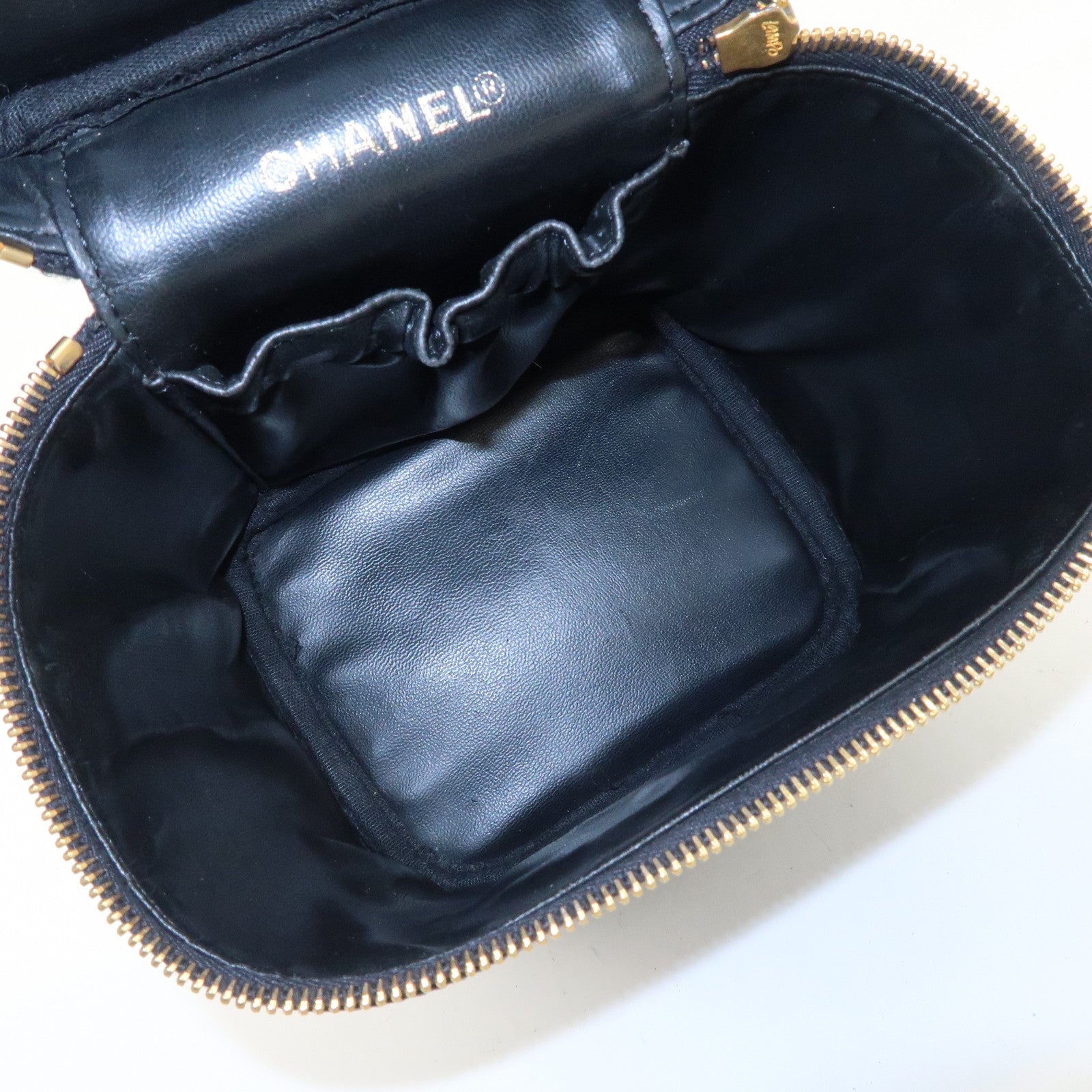 CHANEL Caviar Skin Vanity Bag Hand Bag Cosmetic Pouch Black A01998 Used