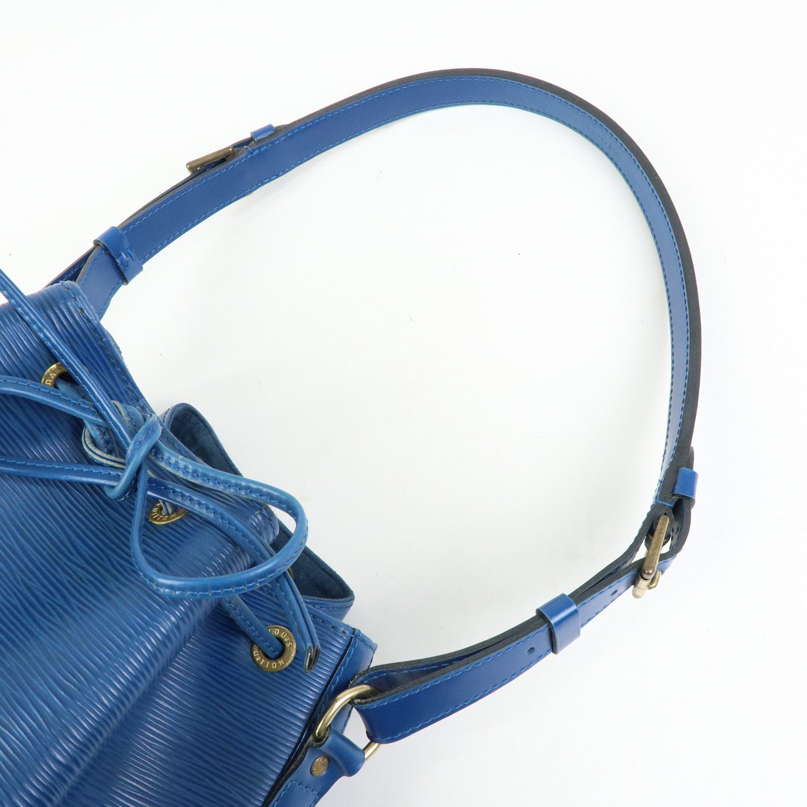 Louis Vuitton Epi Petit Noe Shoulder Bag Toledo Blue M44105