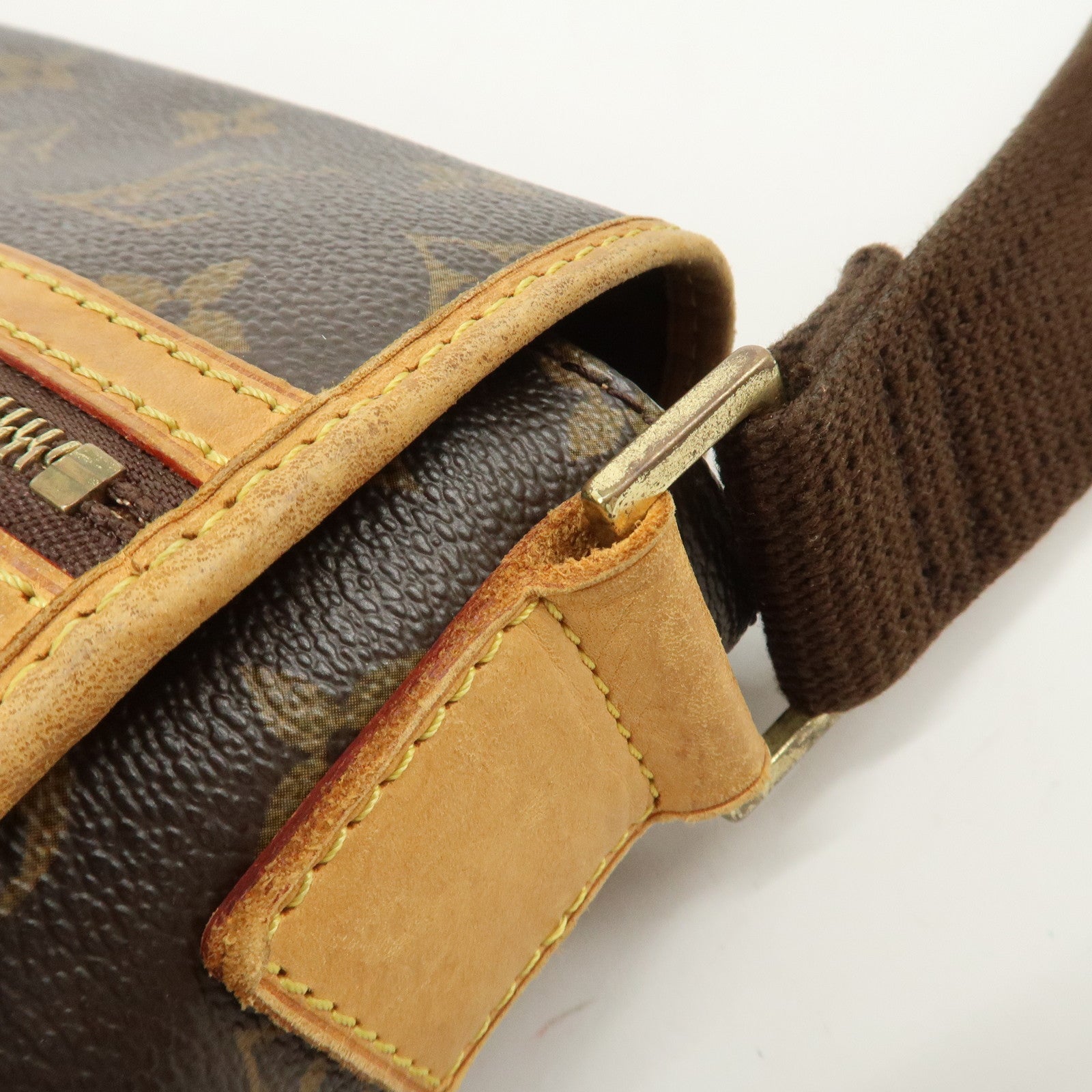 Louis Vuitton Monogram Messenger Bosphore PM Shoulder Bag M40106
