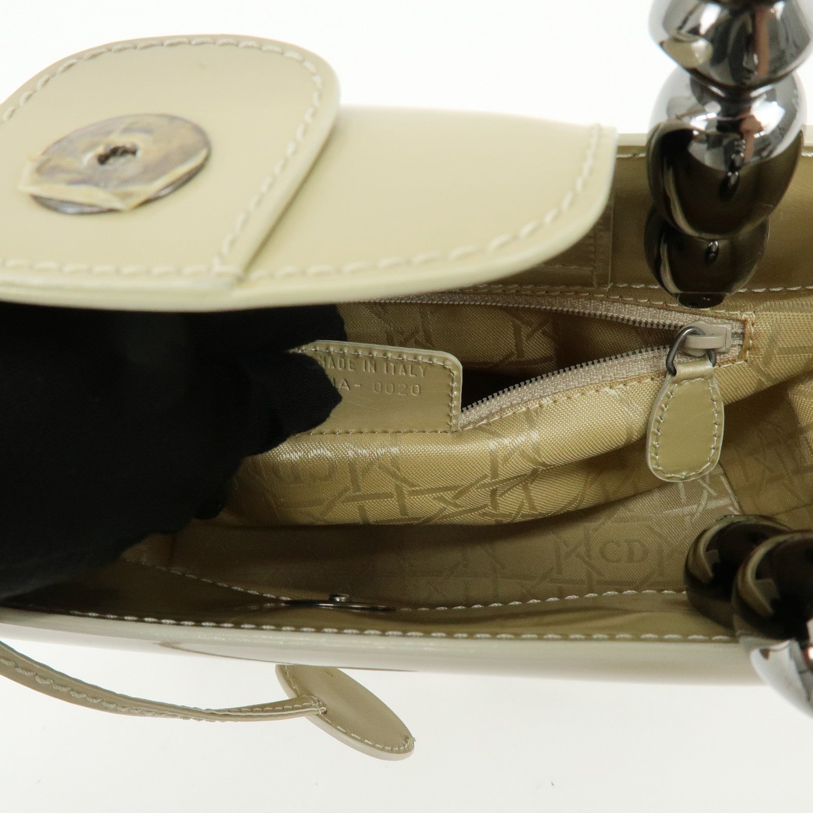 Christian Dior Maris Pearl Patent Leather Hand Bag Ivory