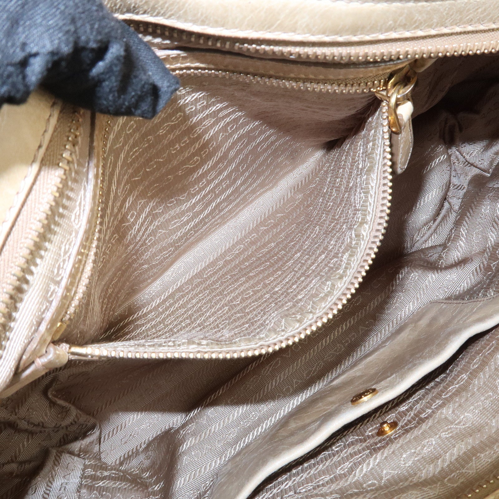 PRADA Triangle Logo VITELLOSHINE Leather 2Way Bag Beige BN1921