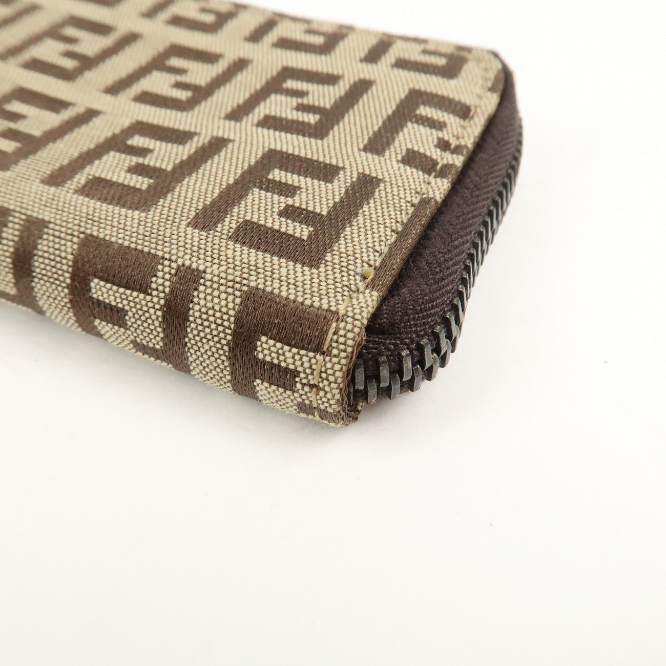 FENDI Zucca Canvas Leather 6 Ring Zippy Key Case Beige 8AP000