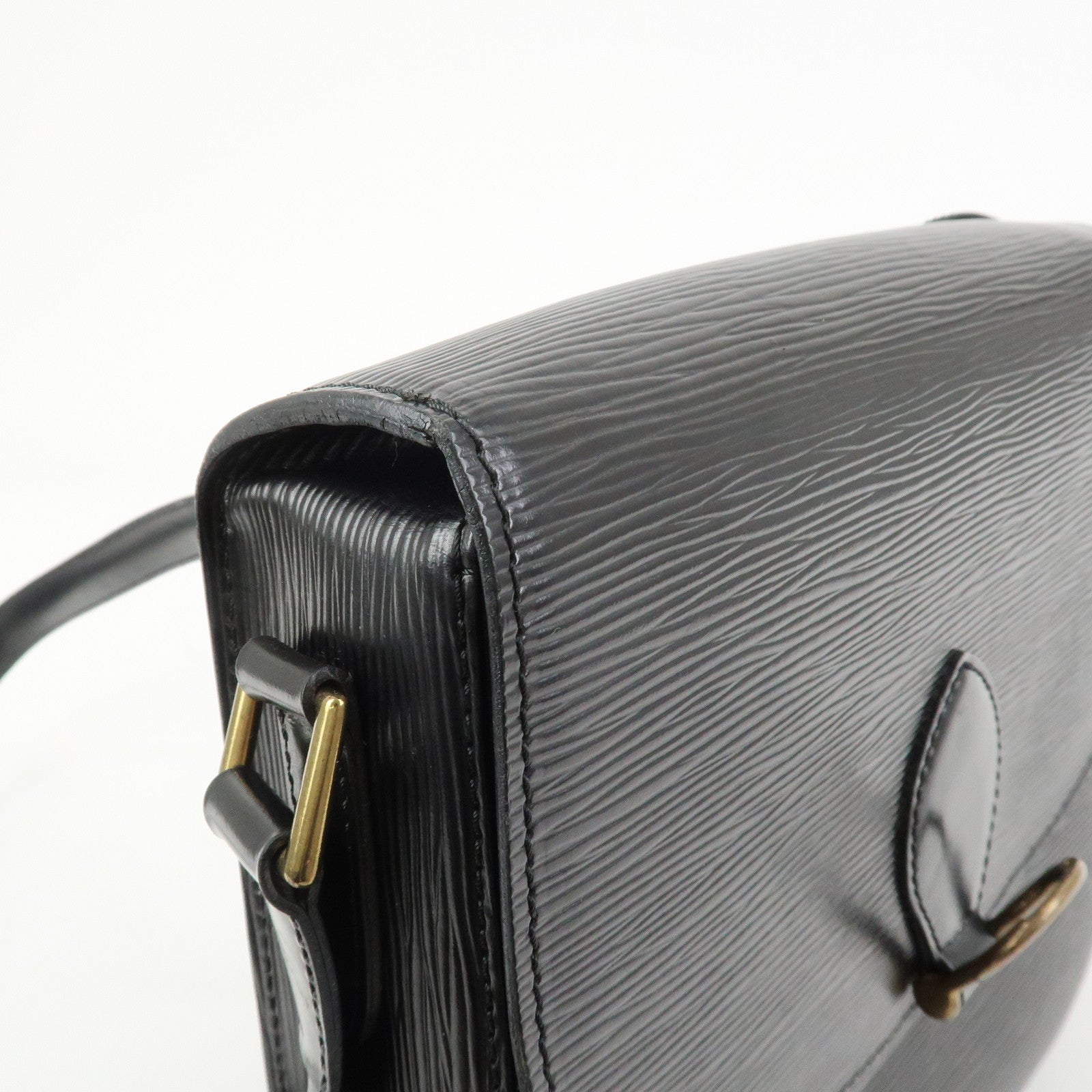 Louis Vuitton Epi Saint Cloud Shoulder Bag Black Noir M52192