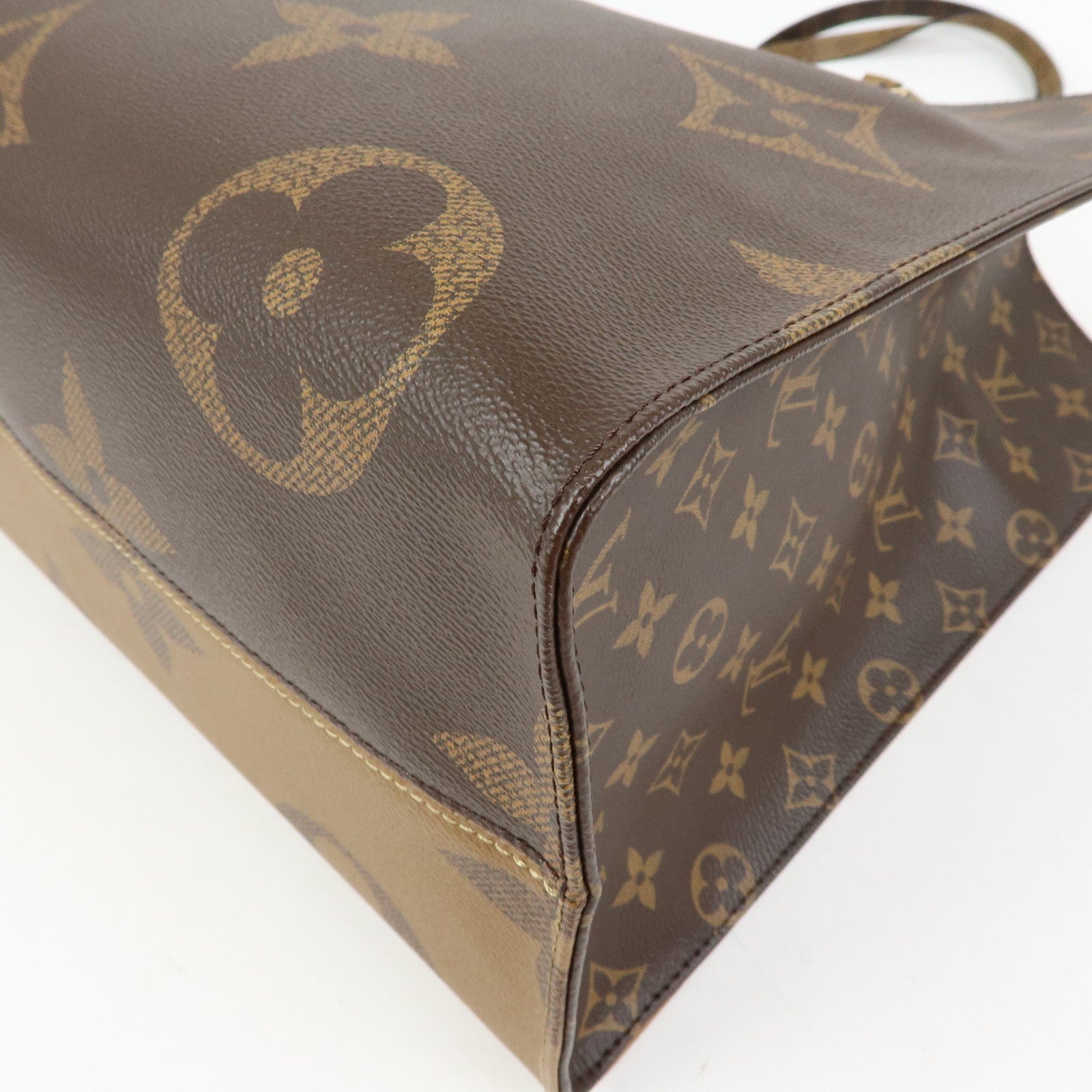 Louis Vuitton Monogram Giant Canvas On The Go MM Hand Bag M44576