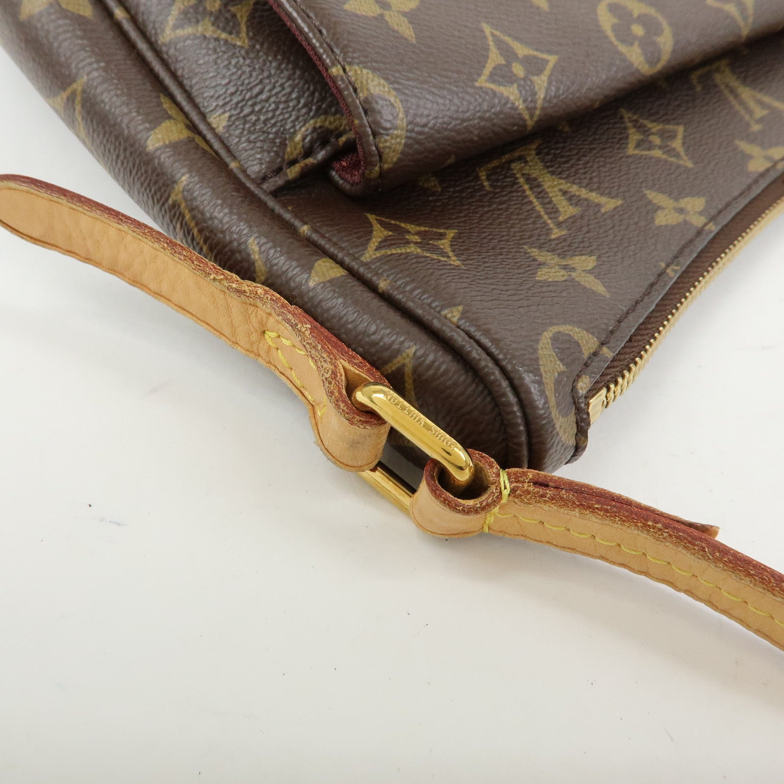 Louis Vuitton Monogram Mabillon Crossbody Shoulder Bag M41679