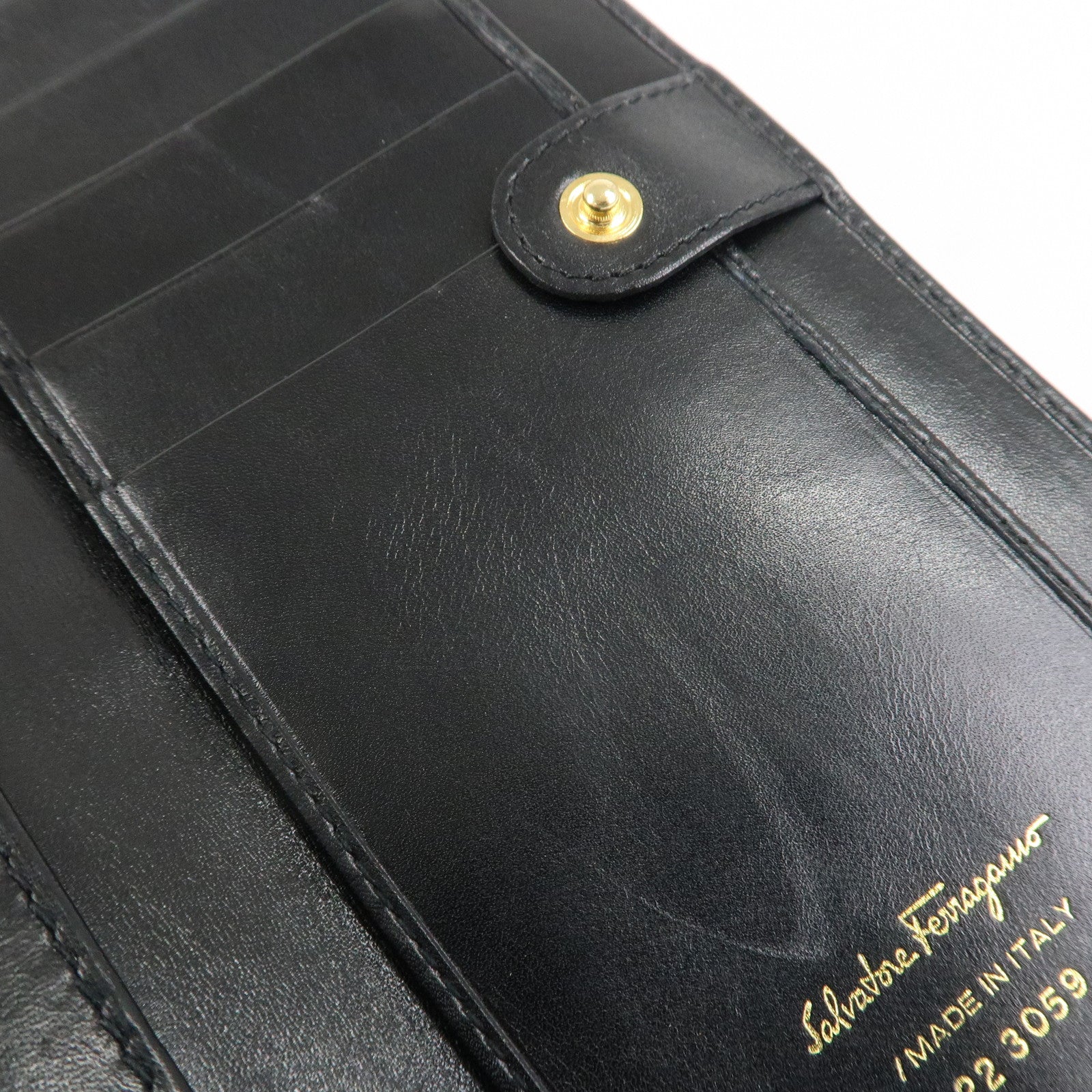 Ferragamo Vara Ribbon Leather Bi-fold Long Wallet Black Gold HDW Used
