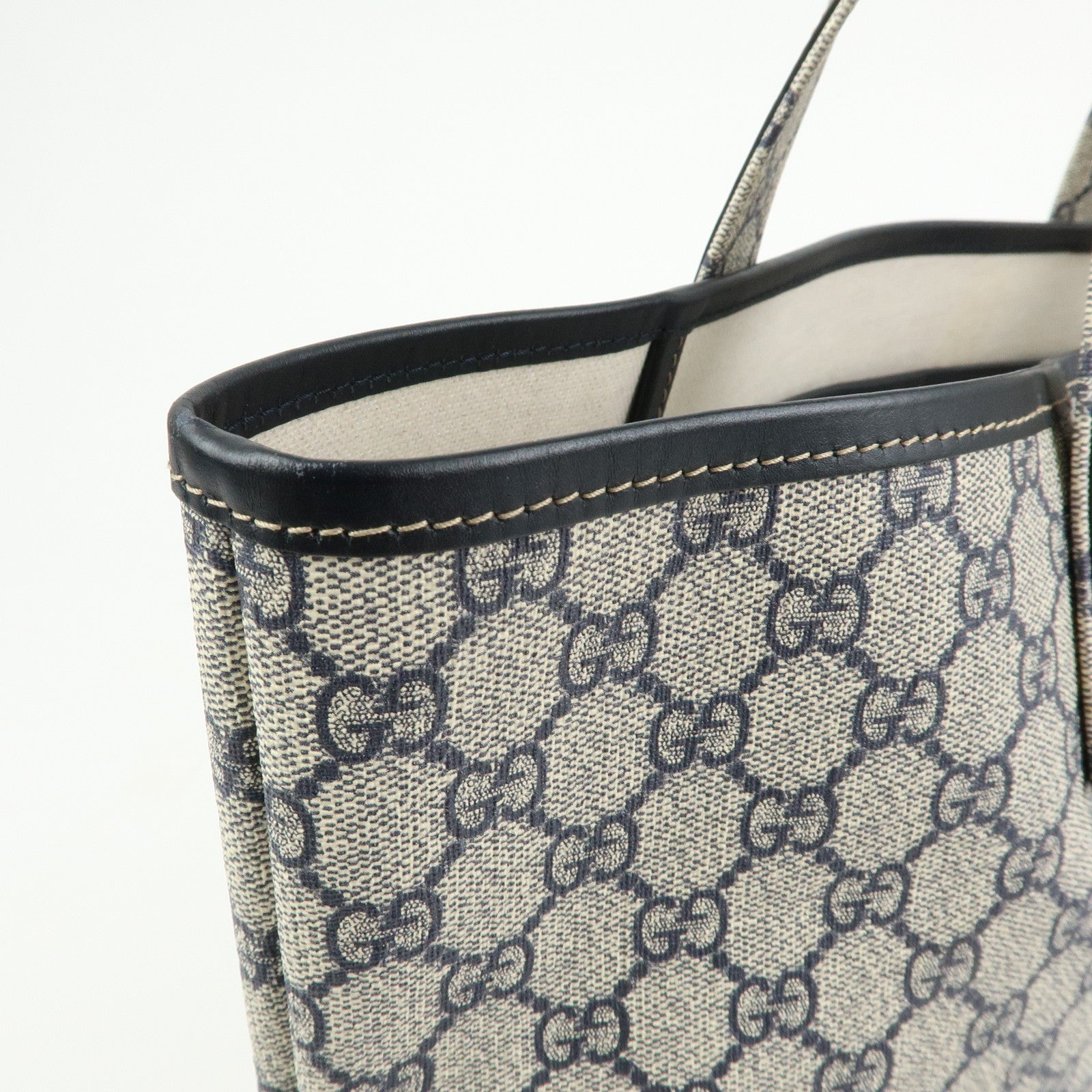 GUCCI Sherry GG Supreme PVC Leather Tote Bag Navy Black 211134