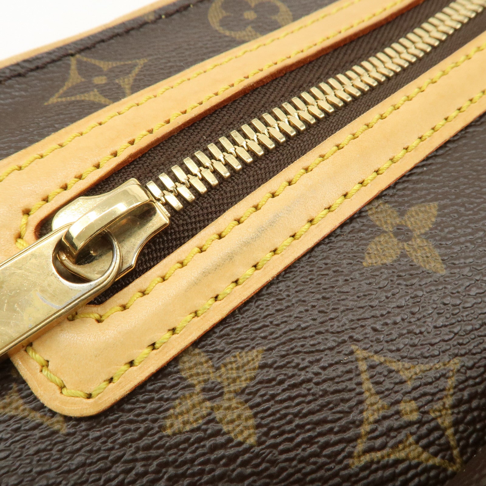 Louis Vuitton Monogram Hudson GM Shoulder Bag Crossbody Bag M40045