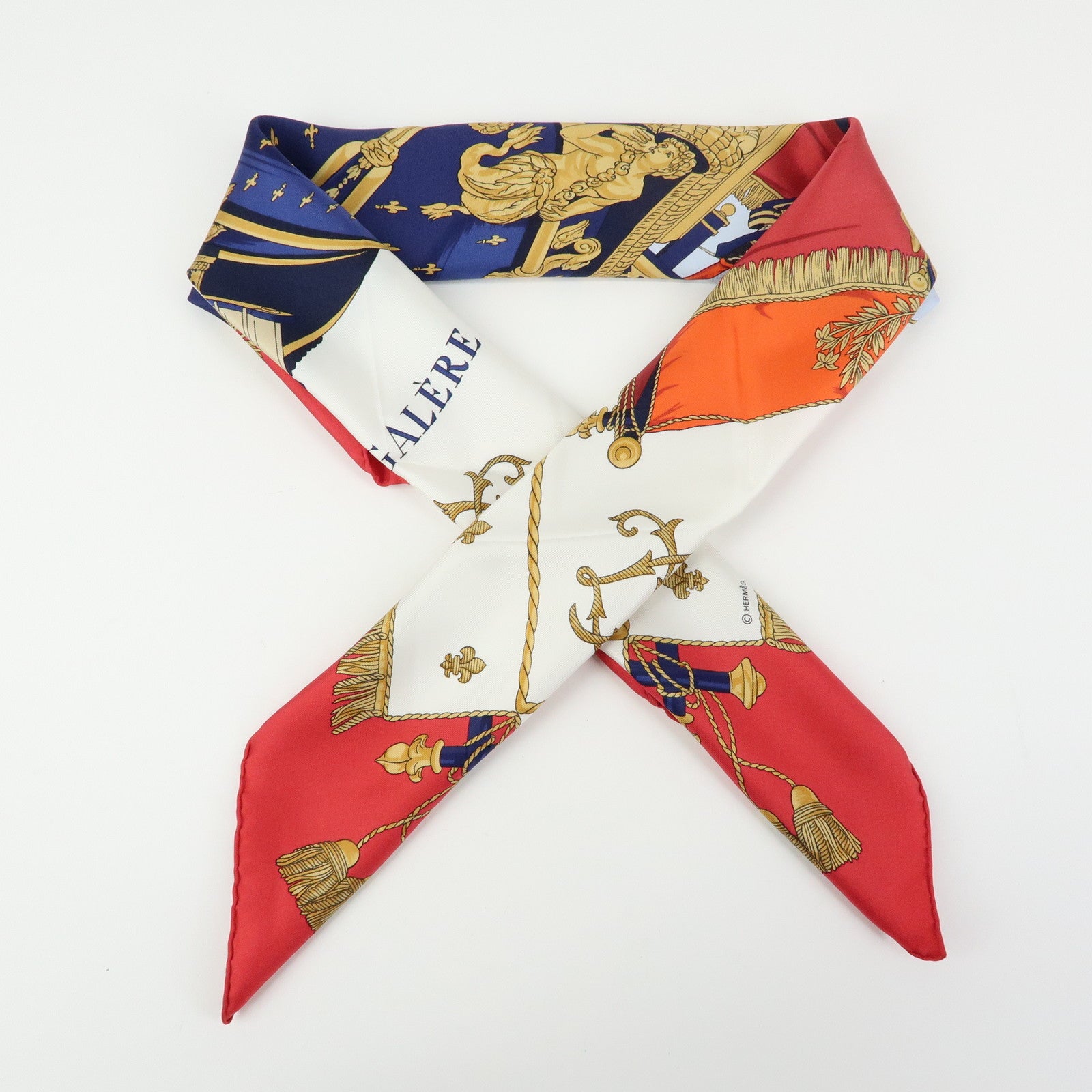 HERMES Carre 90 Silk 100% Scarf VUE DU CARROSSE DE LA GALERE White