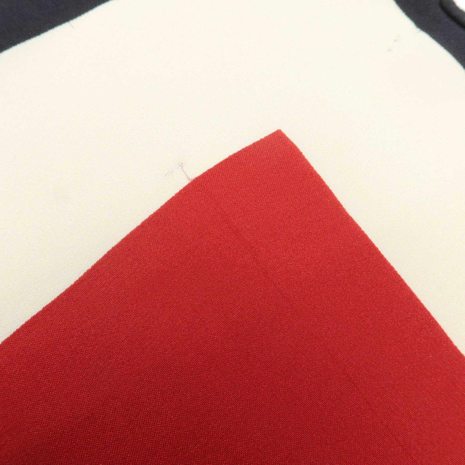 CHANEL Silk 100% 86×86 Scarf Shawl Ivory Red Black