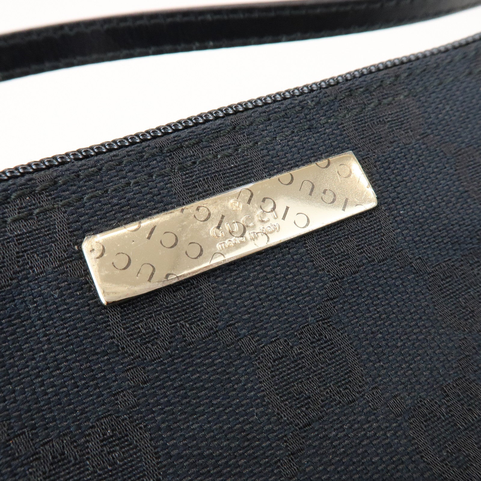 GUCCI Boat Bag GG Canvas Leather Accessory Pouch Hand Bag 039・1103