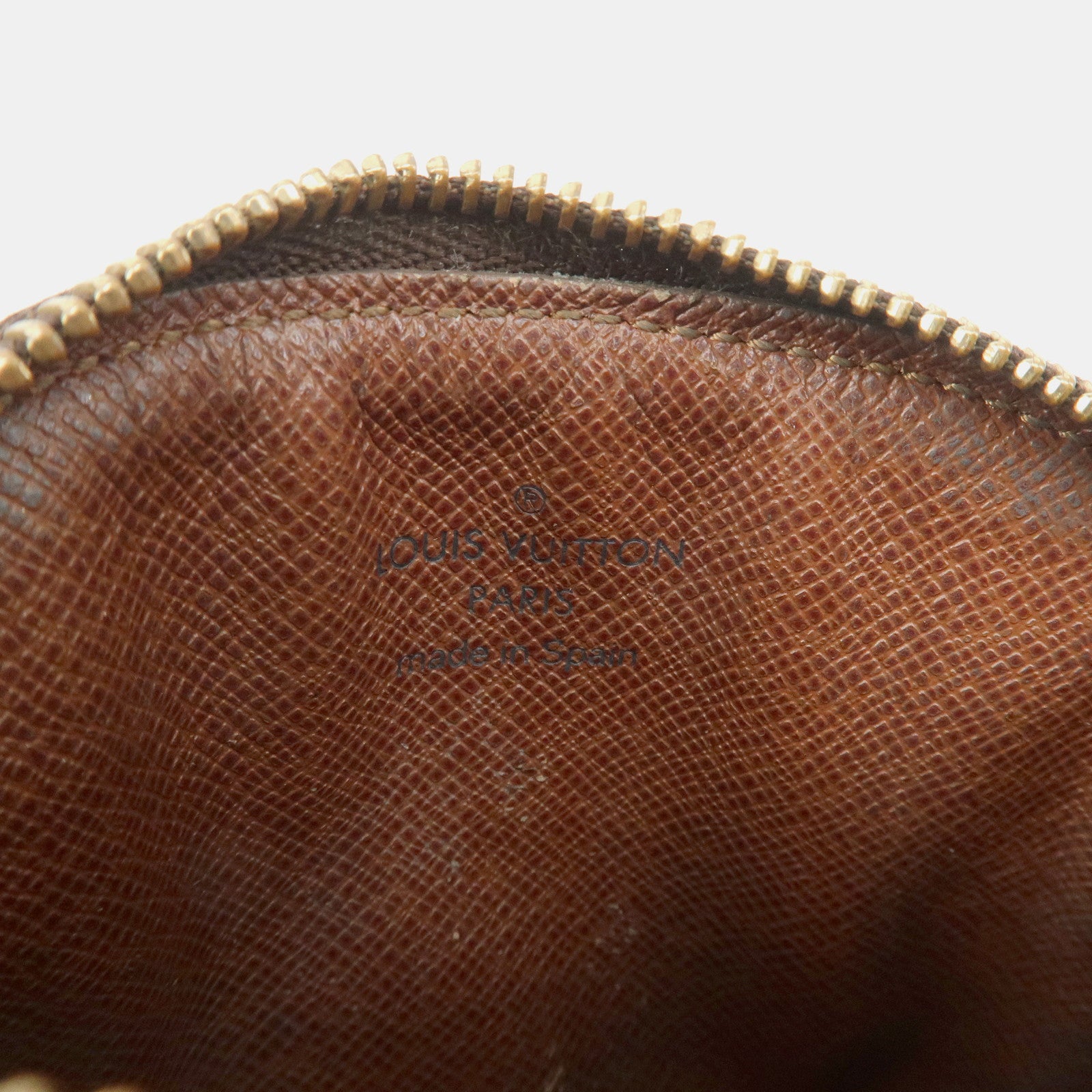 Louis Vuitton Monogram Porte Monnaie Shilling Coin Case M60025 Used