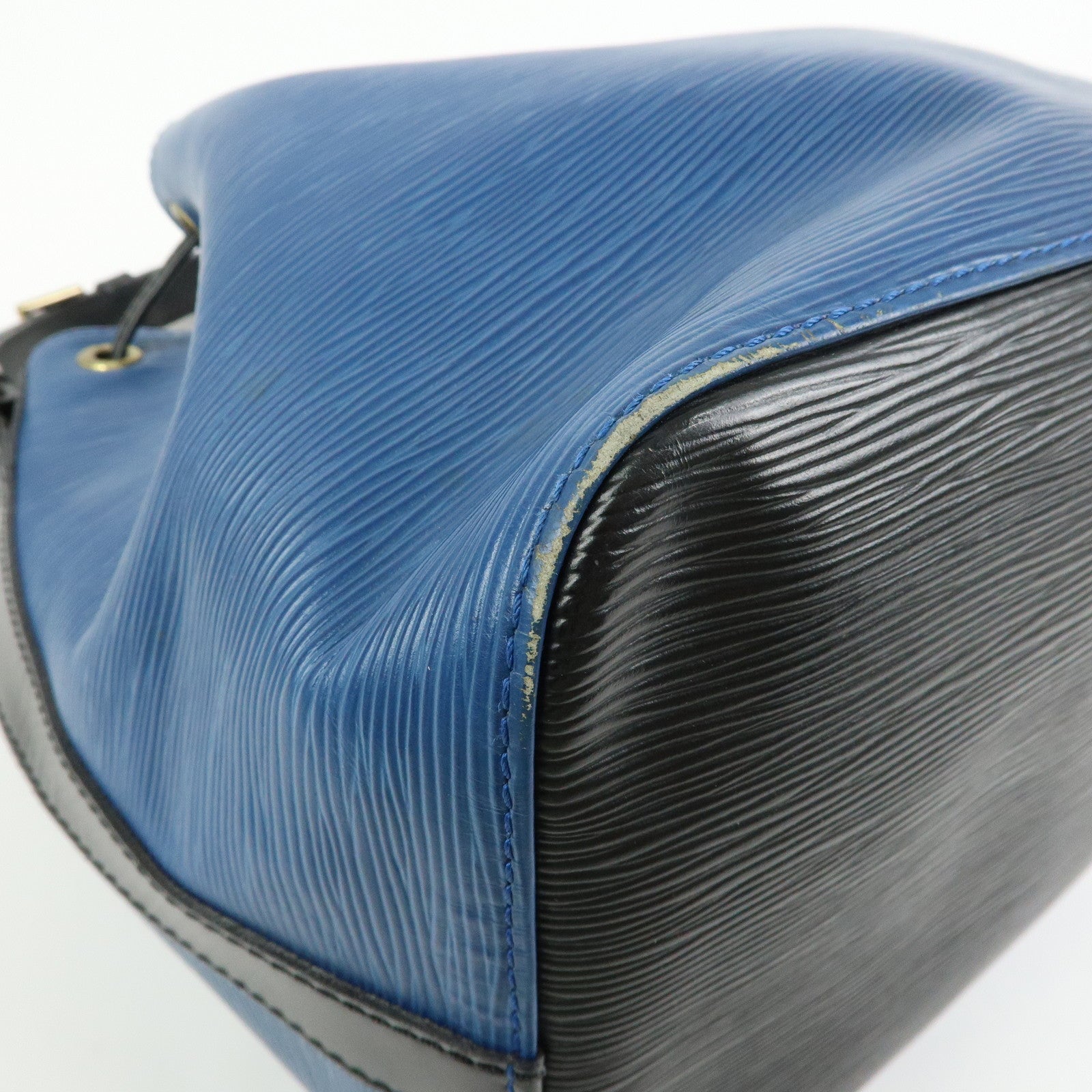 Louis Vuitton Epi Petit Noe Bicolor Shoulder Bag Blue Noir M44152