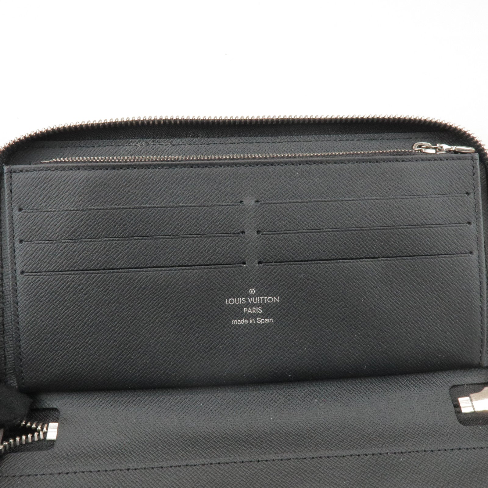 Louis Vuitton Taiga Zippy Organizer NM Long Wallet Noir M30056