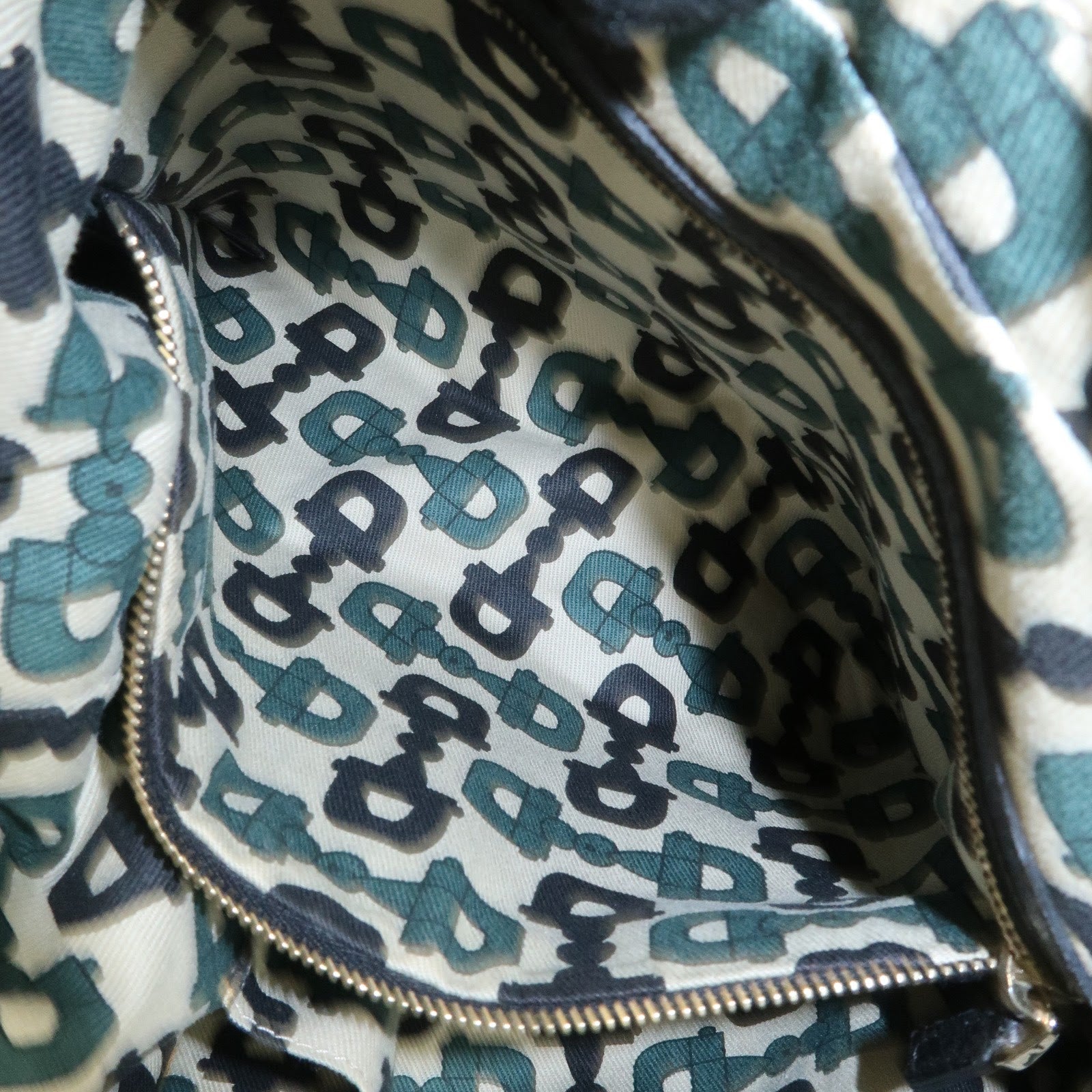 GUCCI Guccissima Leather Shoulder Bag Hand Bag Black 181515 Used