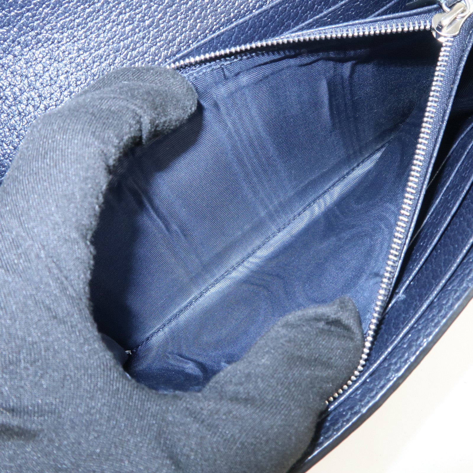 GUCCI New Jackie 1961 Sherry GG Supreme Chain Wallet Navy 652681