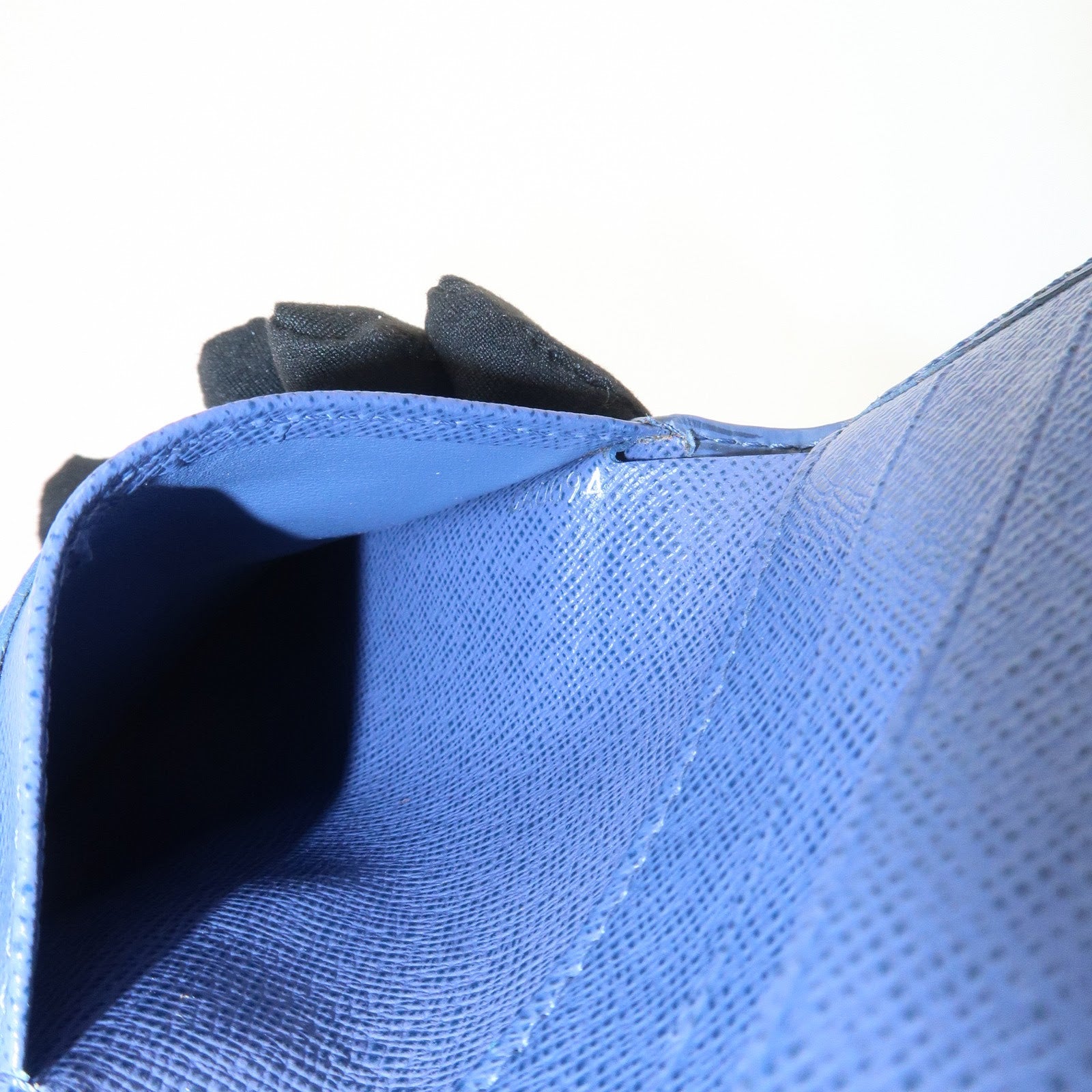 Louis Vuitton Epi Porte Billet 6 Cult Credit Card Case M6331G