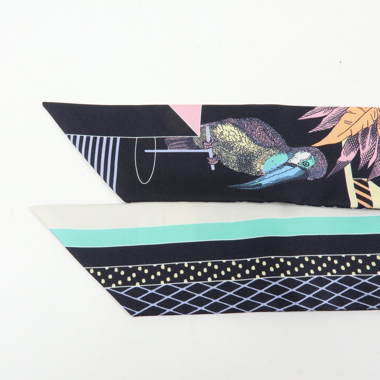 HERMES Silk 100% Twilly Scraf Grand Theatre Nouveau Black