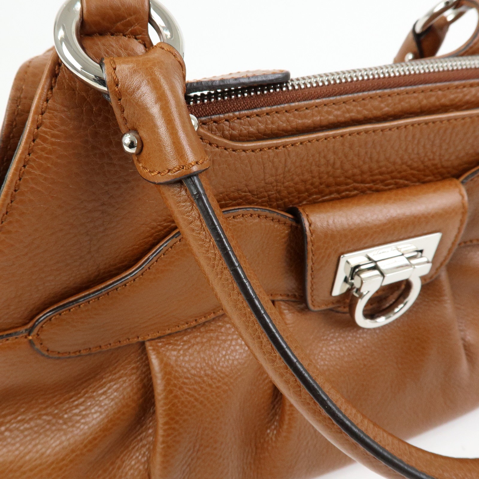 Ferragamo Gancini Leather Pleated Shoulder Bag Hand Bag Brown