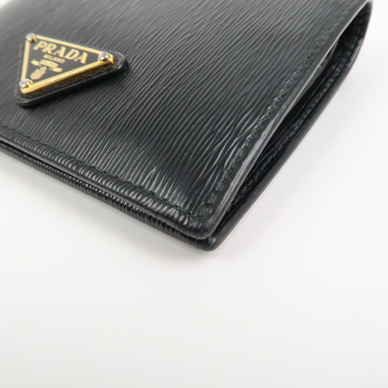 PRADA Vitello Move Leather Bi-fold Compact Wallet Black 1MV204