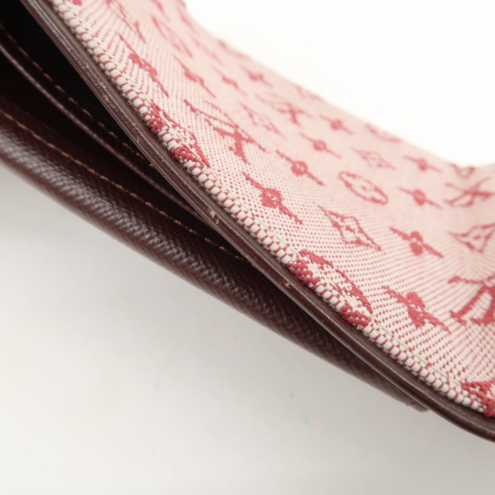 Louis Vuitton Monogram Mini Porte Billets Carte Credit Monnaie