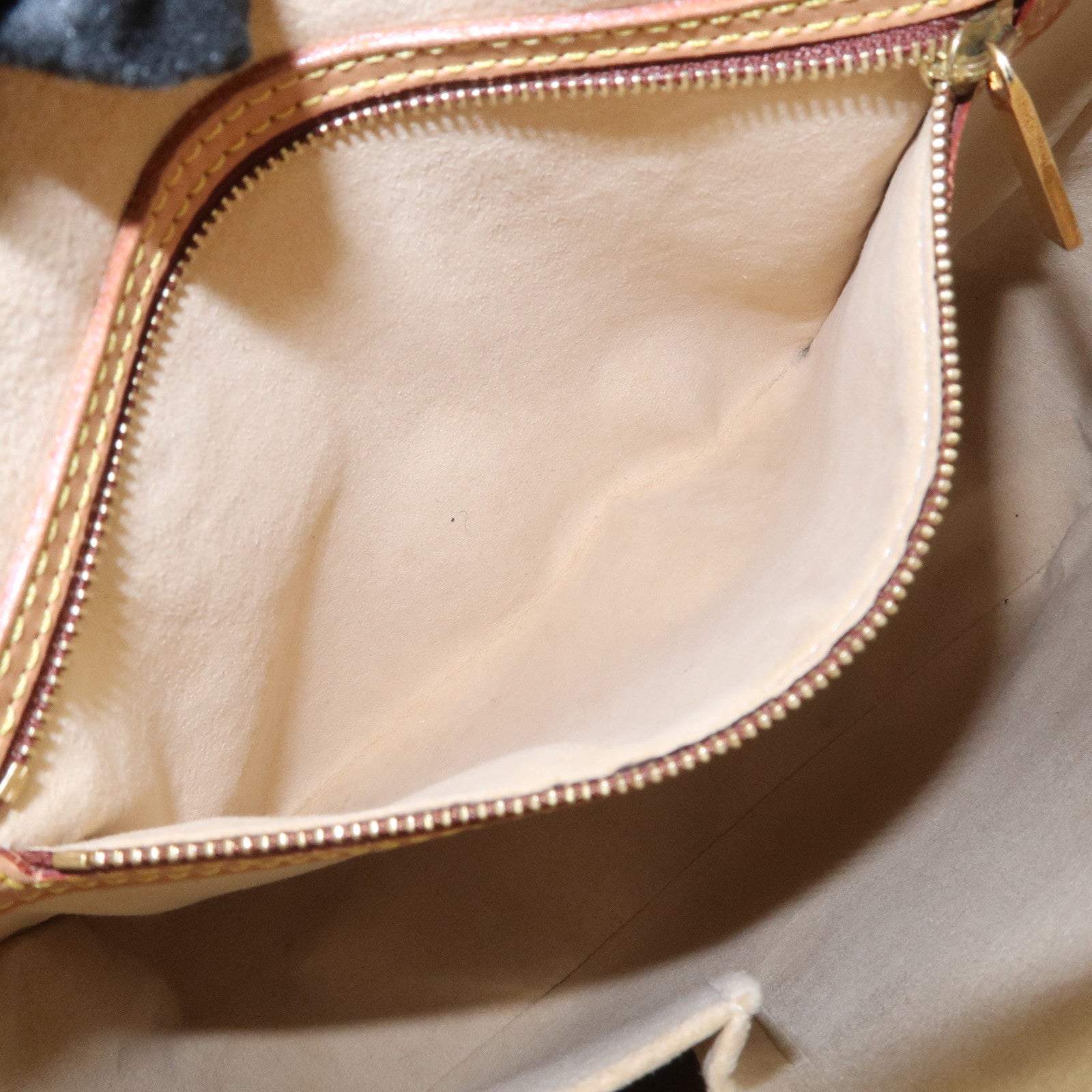 Louis Vuitton Monogram Looping GM Shoulder Bag Bown M51145