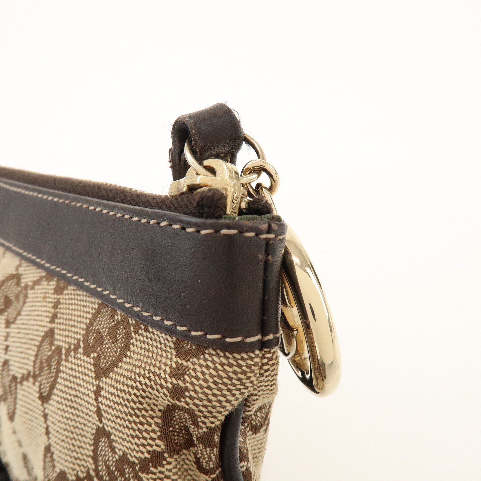 GUCCI Interlocking G GG Canvas Leather Pouch Wristlet Bag 212203
