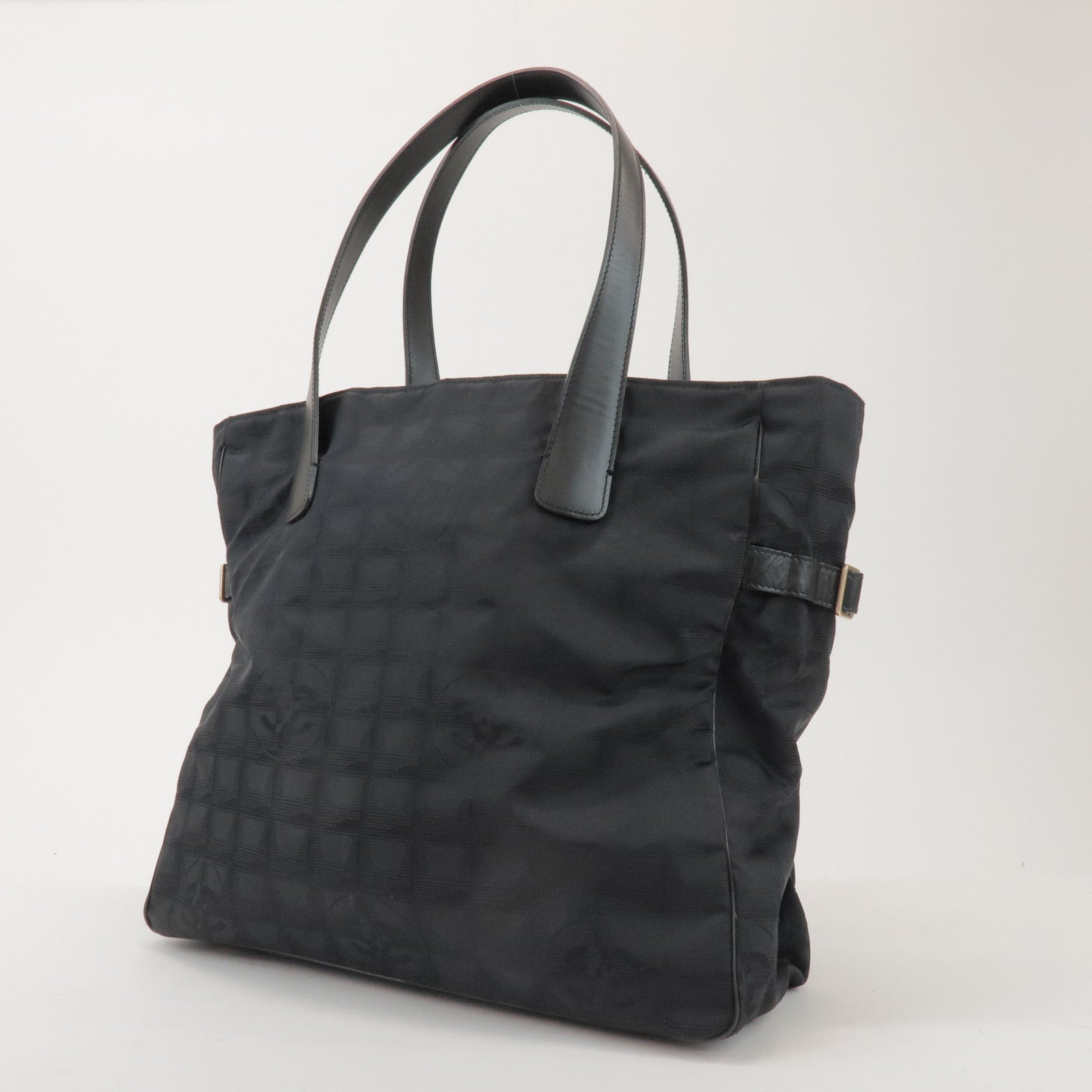 CHANEL New Travel Line Nylon Jacquard Leather Tote Bag GM A15825