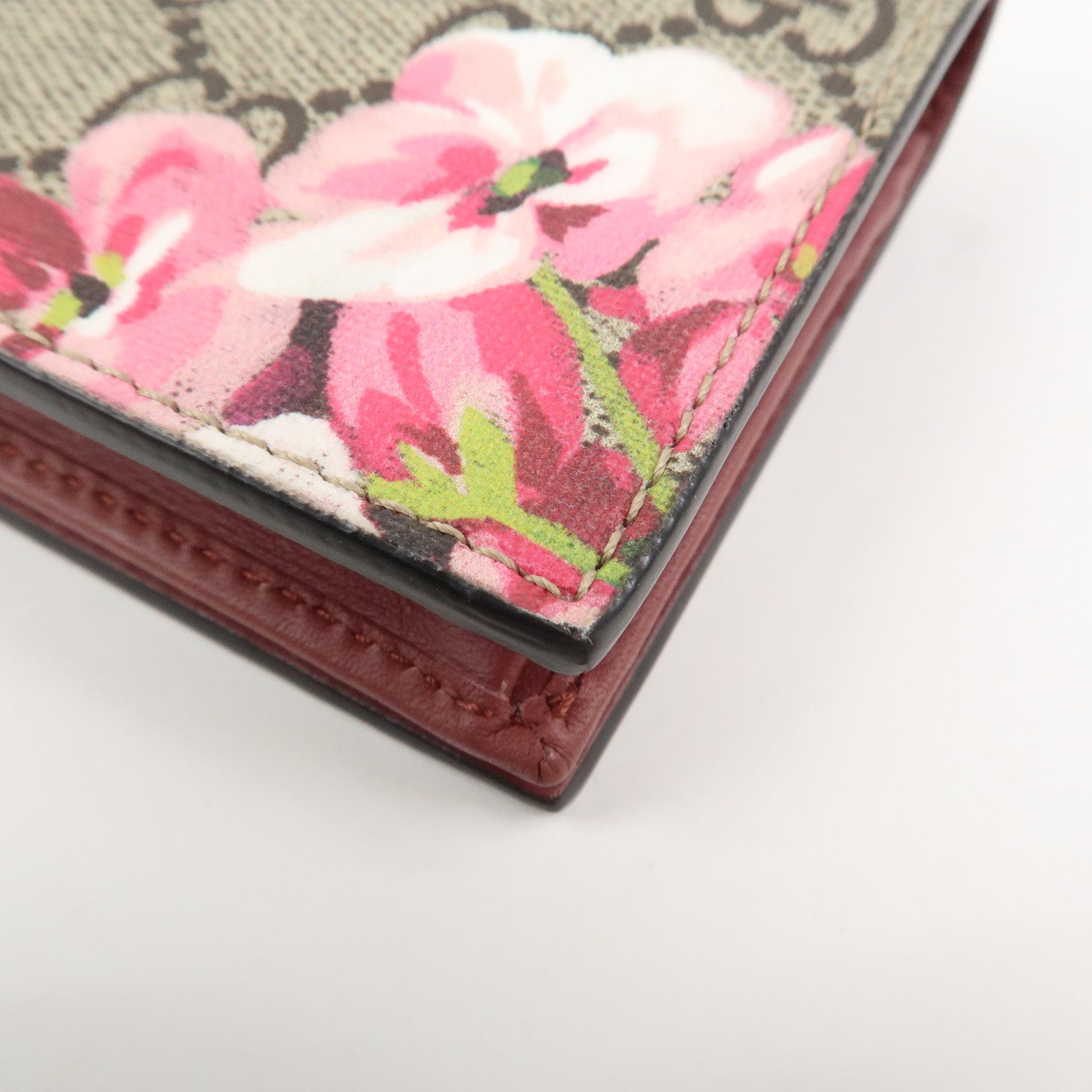 GUCCI GG Brooms GG Supreme Compact Wallet Beige Pink 453176