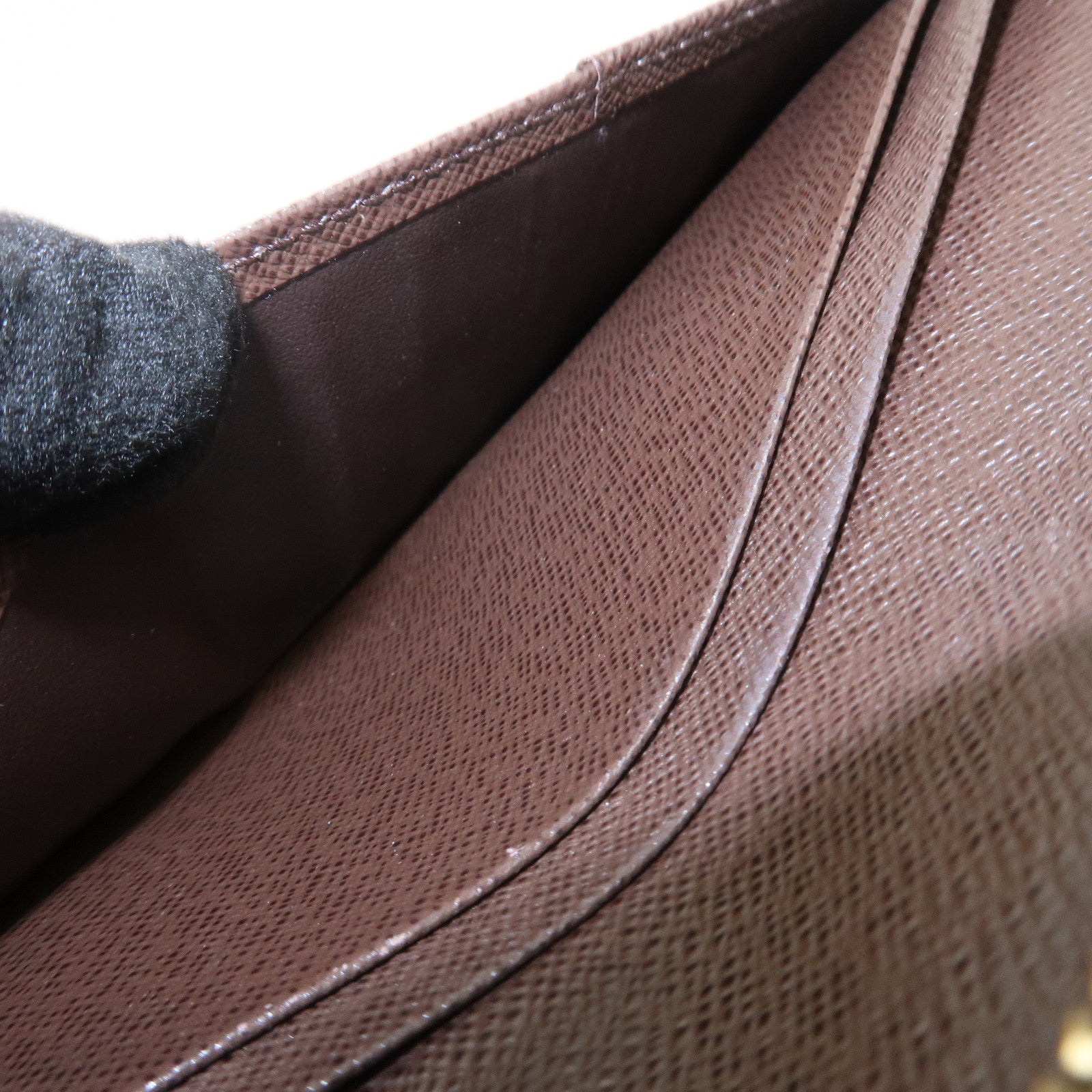 Louis Vuitton Damier Canvas Portefeuille Brazza Wallet N60017