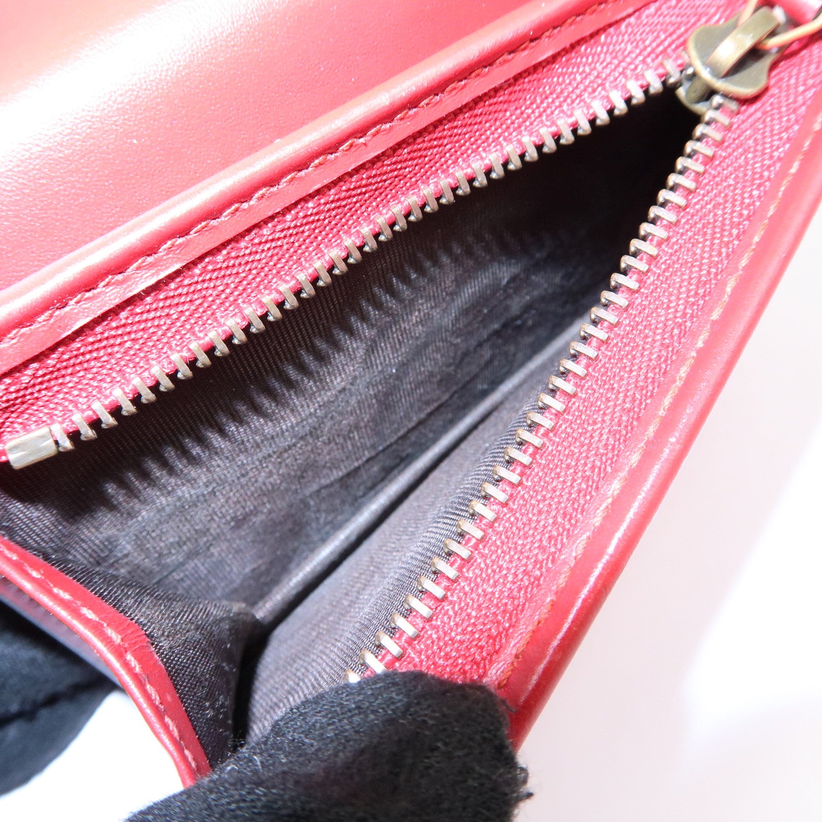GUCCI Interlocking G GG Supereme Cherry Compact Wallet 476050