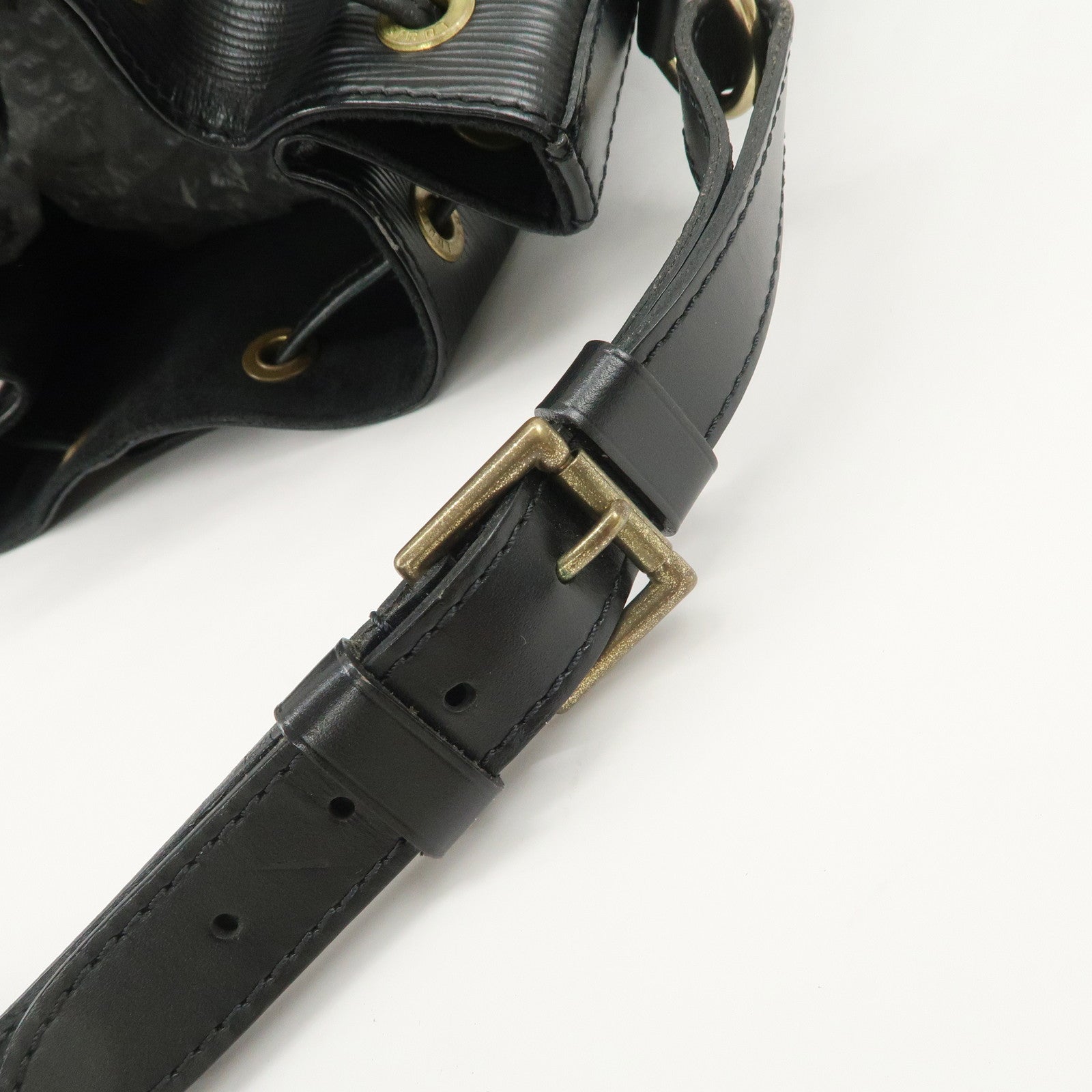 Louis Vuitton Epi Petit Noe Shoulder Bag Noir Black M59012