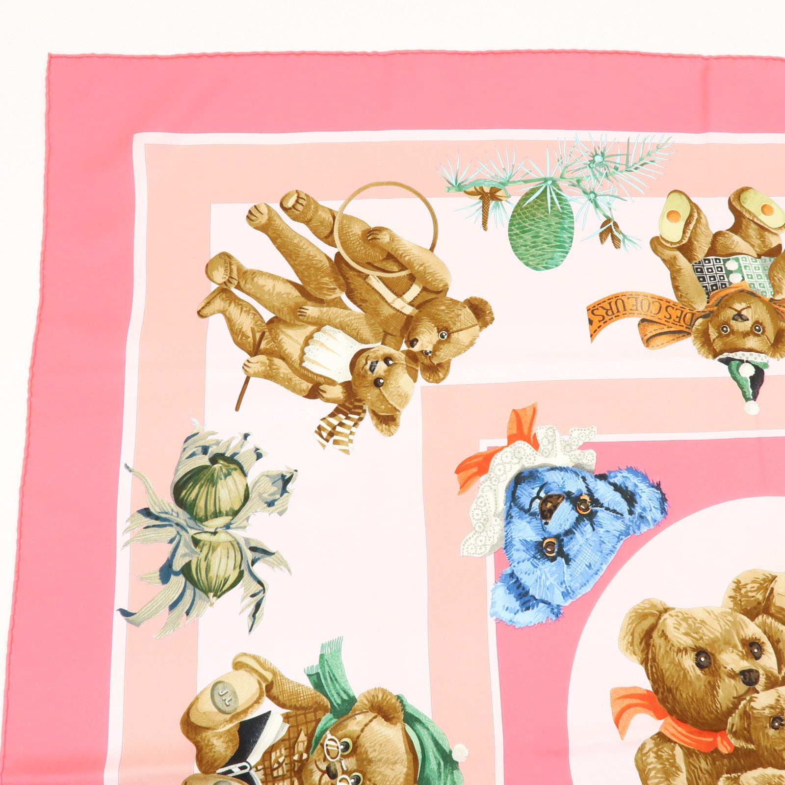 HERMES Carre 90 Silk 100% Scarf Confidents de Coeurs Bear Print