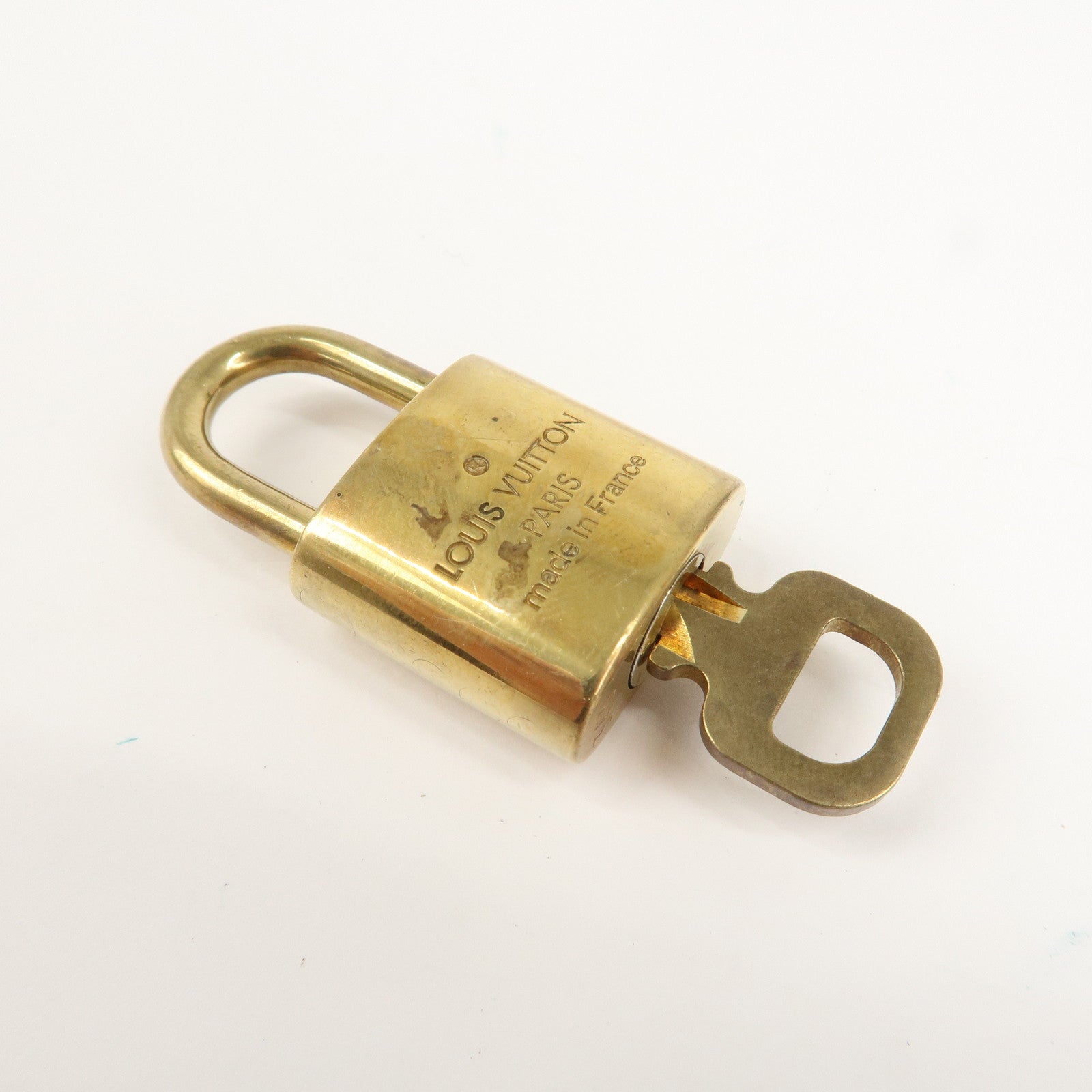 Louis Vuitton Set of 10 Lock & Key Cadena Key Lock Metal Gold Used