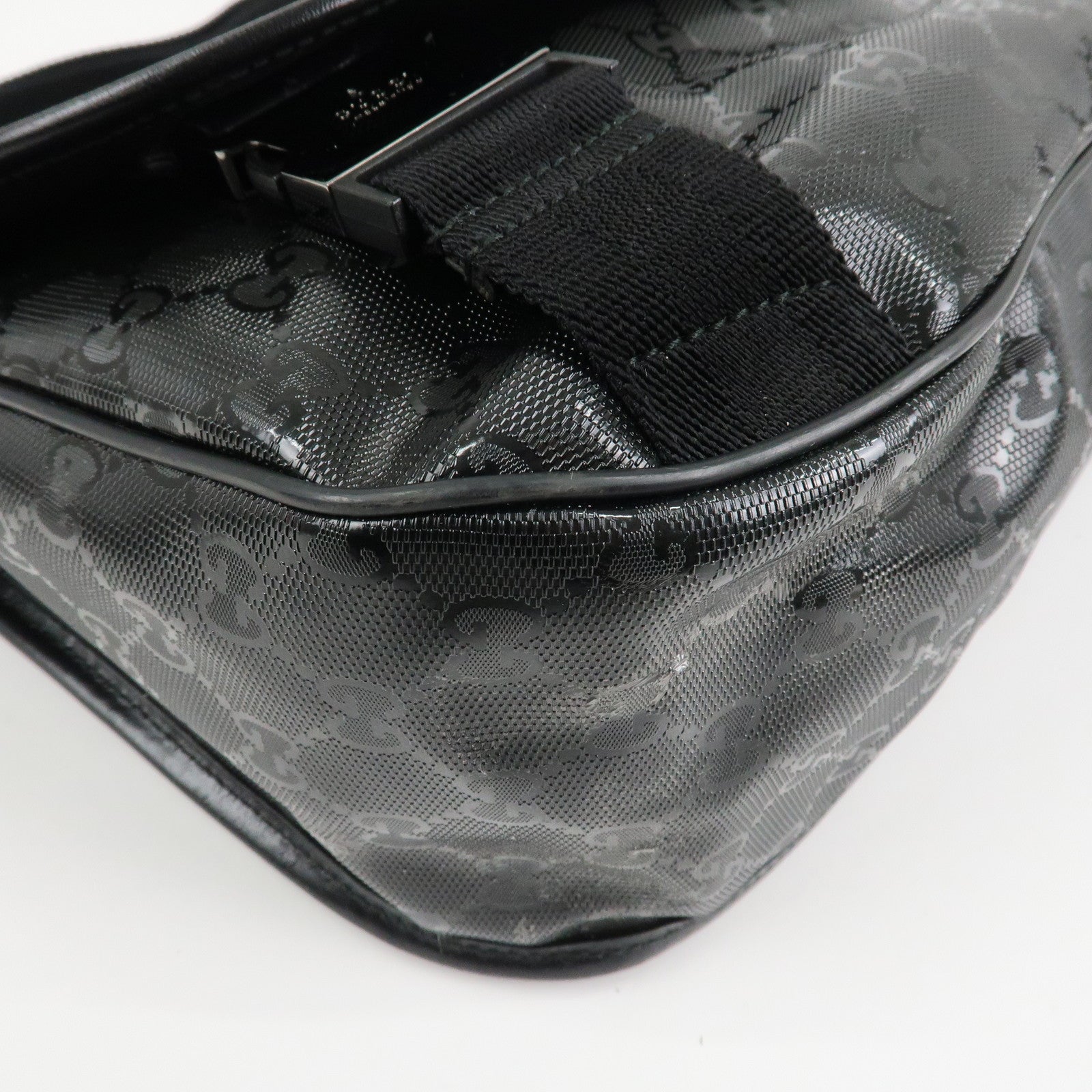 GUCCI GG Implement Canvas Shoulder Bag Crossbody Bag Black 201732