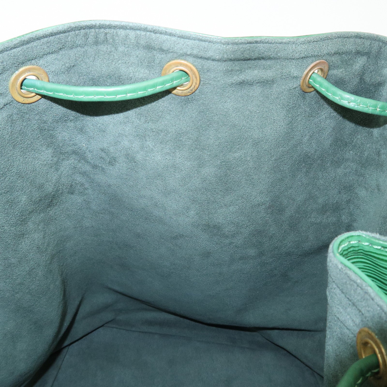 Louis Vuitton Epi Leather Noe Shoulder Bag Borneo Green M44004