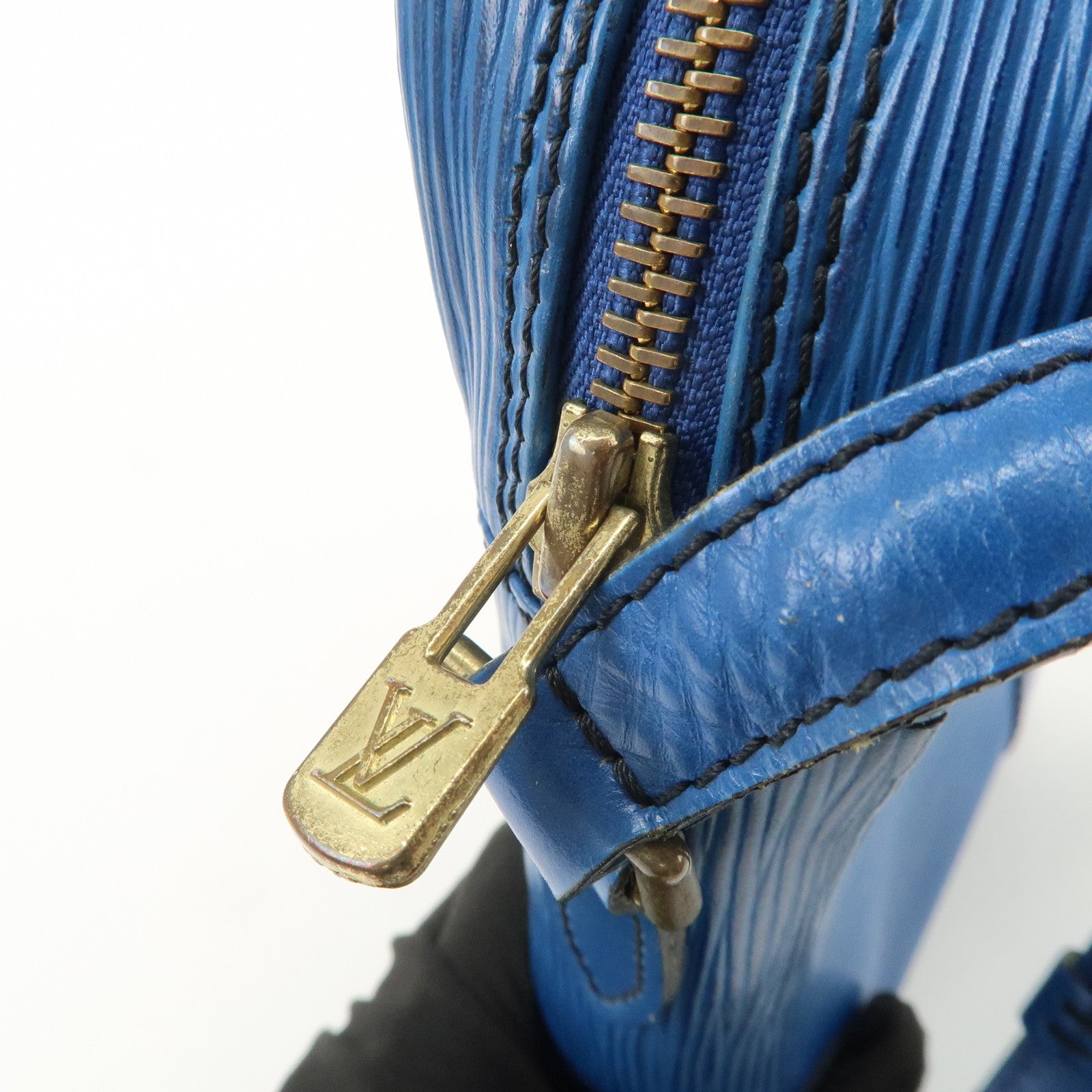 Louis Vuitton Epi Leather Danube Shoulder Bag Toledo Blue M45635