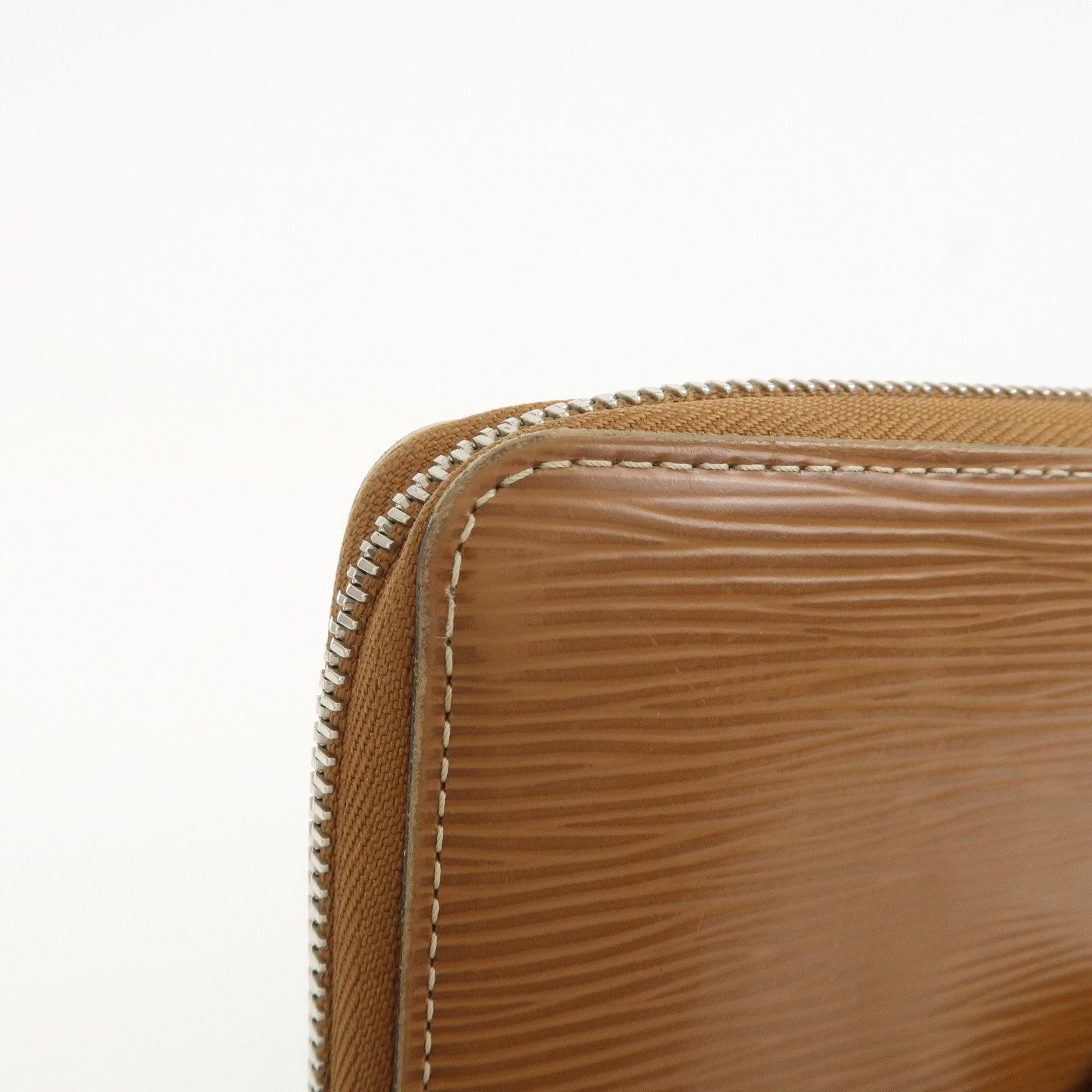 Louis Vuitton Epi Leather Zippy Long Wallet Cannelle M6007I