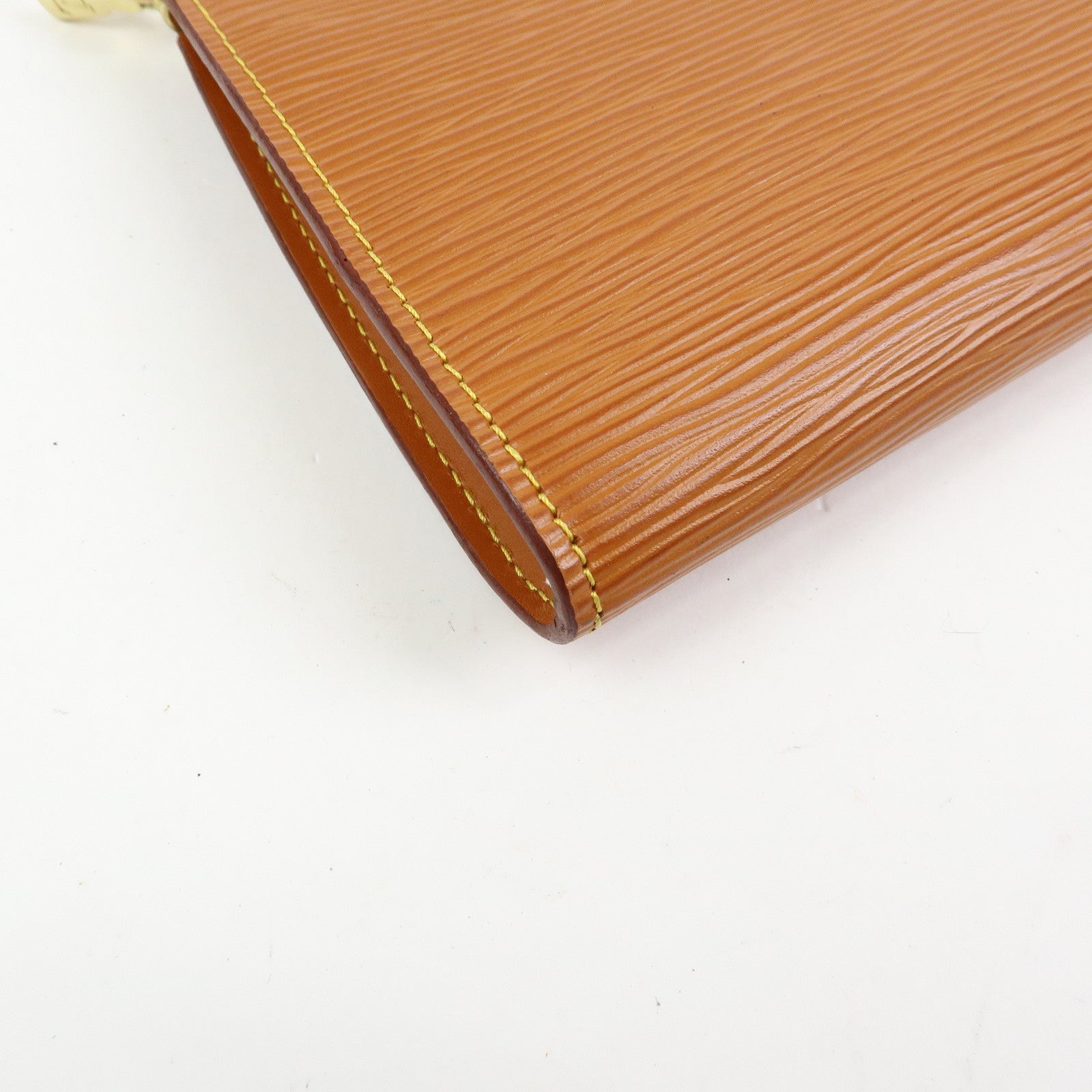 Louis Vuitton Epi Pochette Accessoires Pouch Zipang Gold M52948