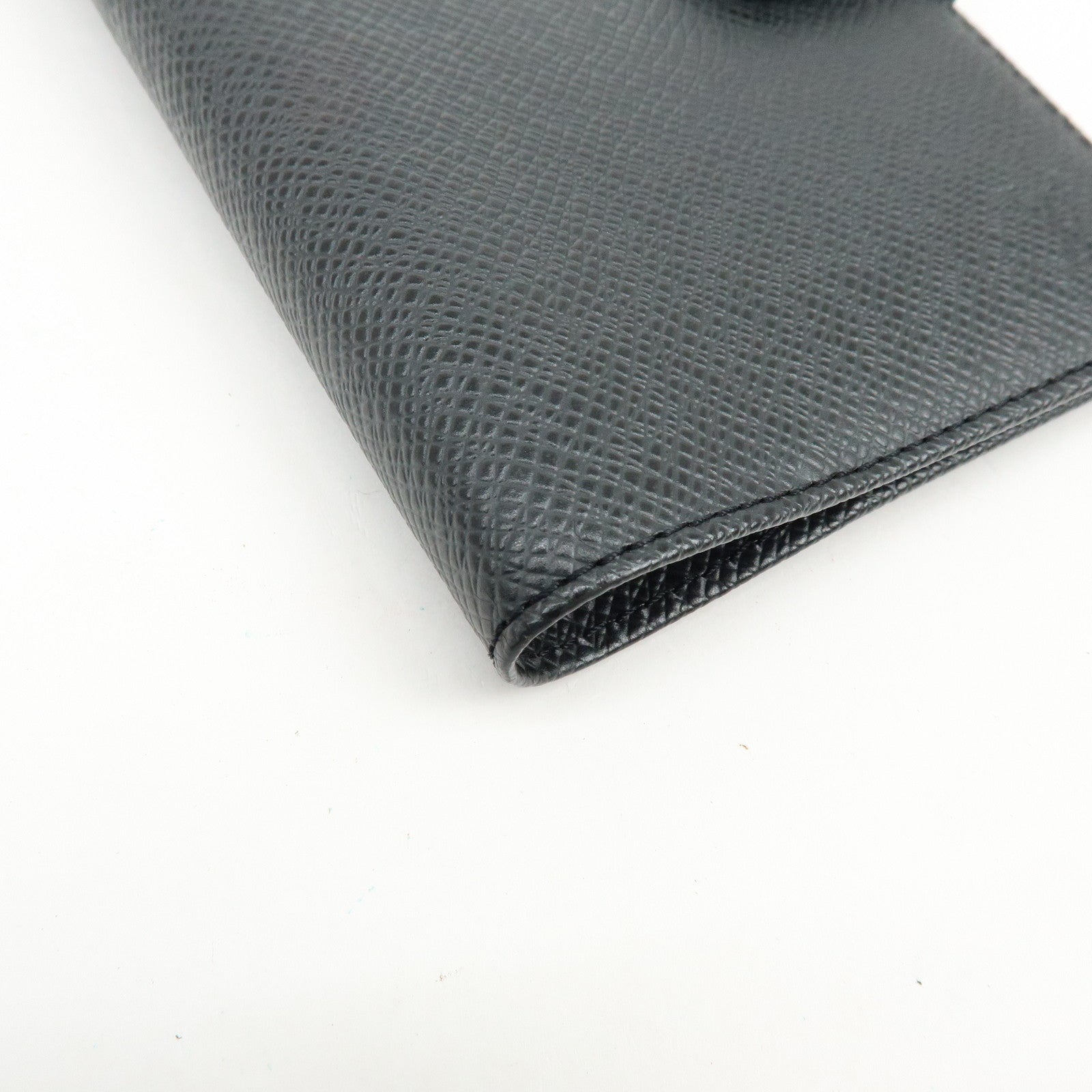 Louis Vuitton Taiga Leather Agenda PM Planner Cover Ardoise R20426