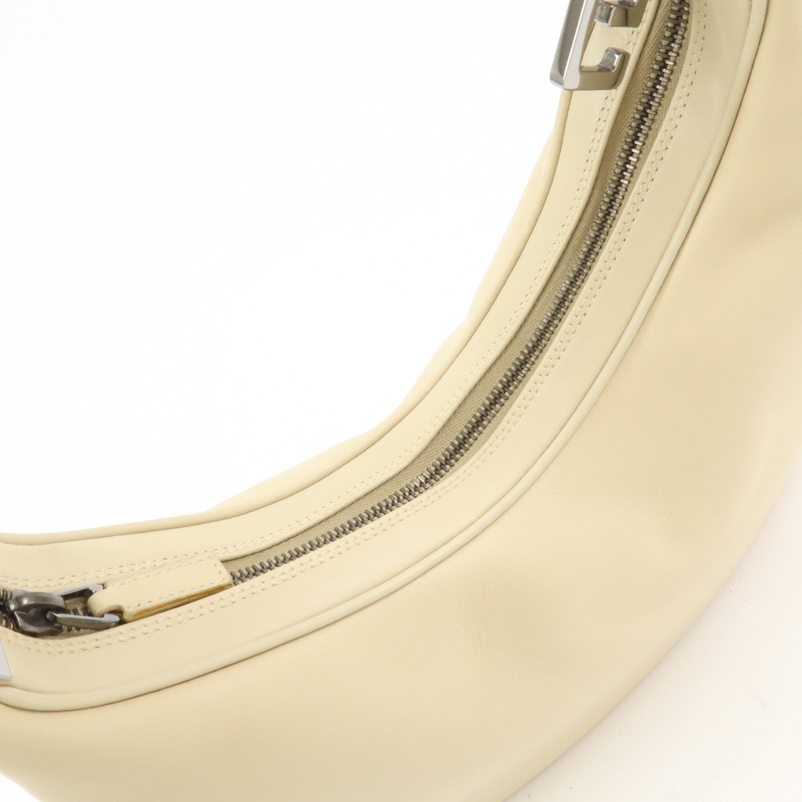 GUCCI Leather Shoulder Bag Ivory 001.3315