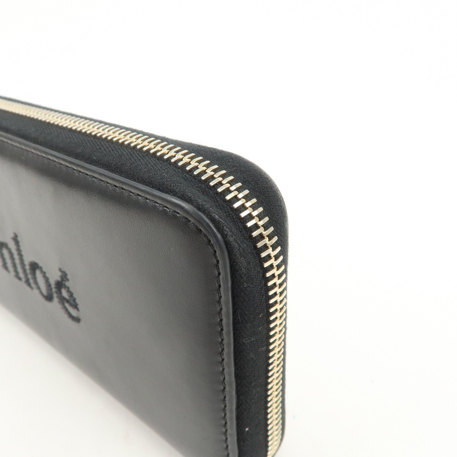 Chloe Logo Leather Round Zippy Long Wallet Black