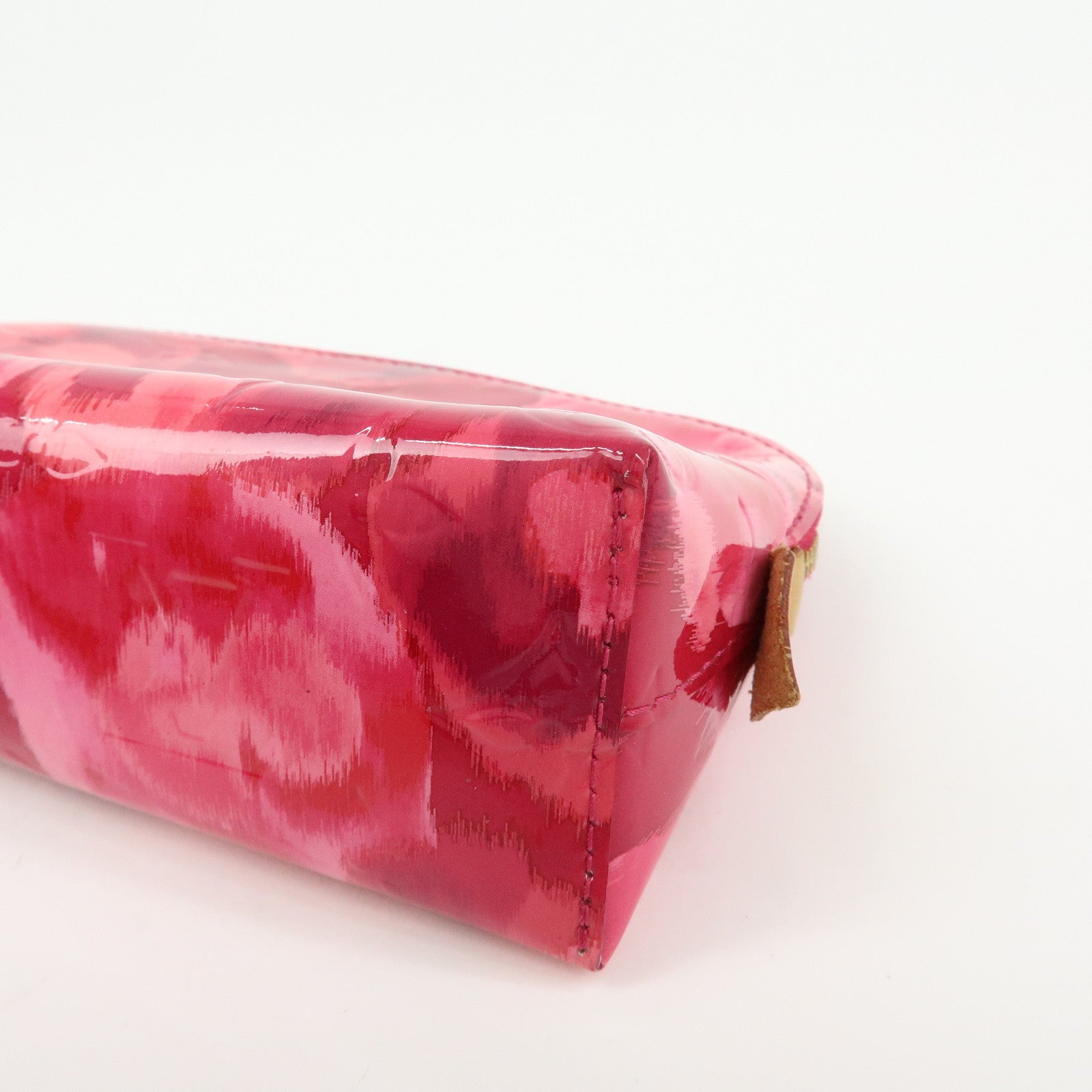 Louis Vuitton Monogram Vernis Archipel Ikat Flower Pouch M90045