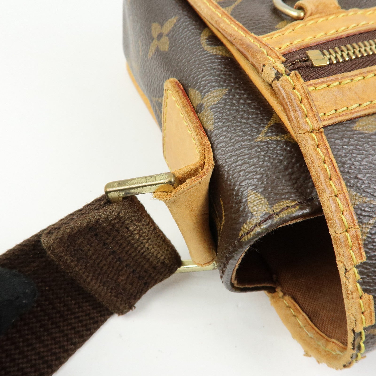 Louis Vuitton Monogram Messenger Bosphore PM Shoulder Bag M40106