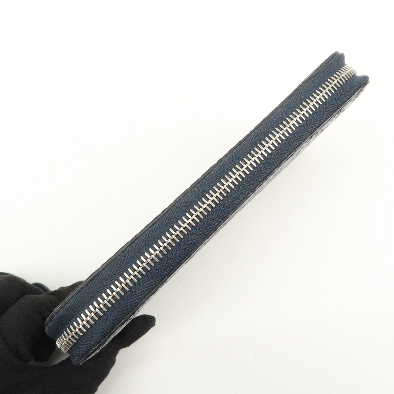 GUCCI Micro Guccissima Leather Zippy Long Wallet Navy 544473