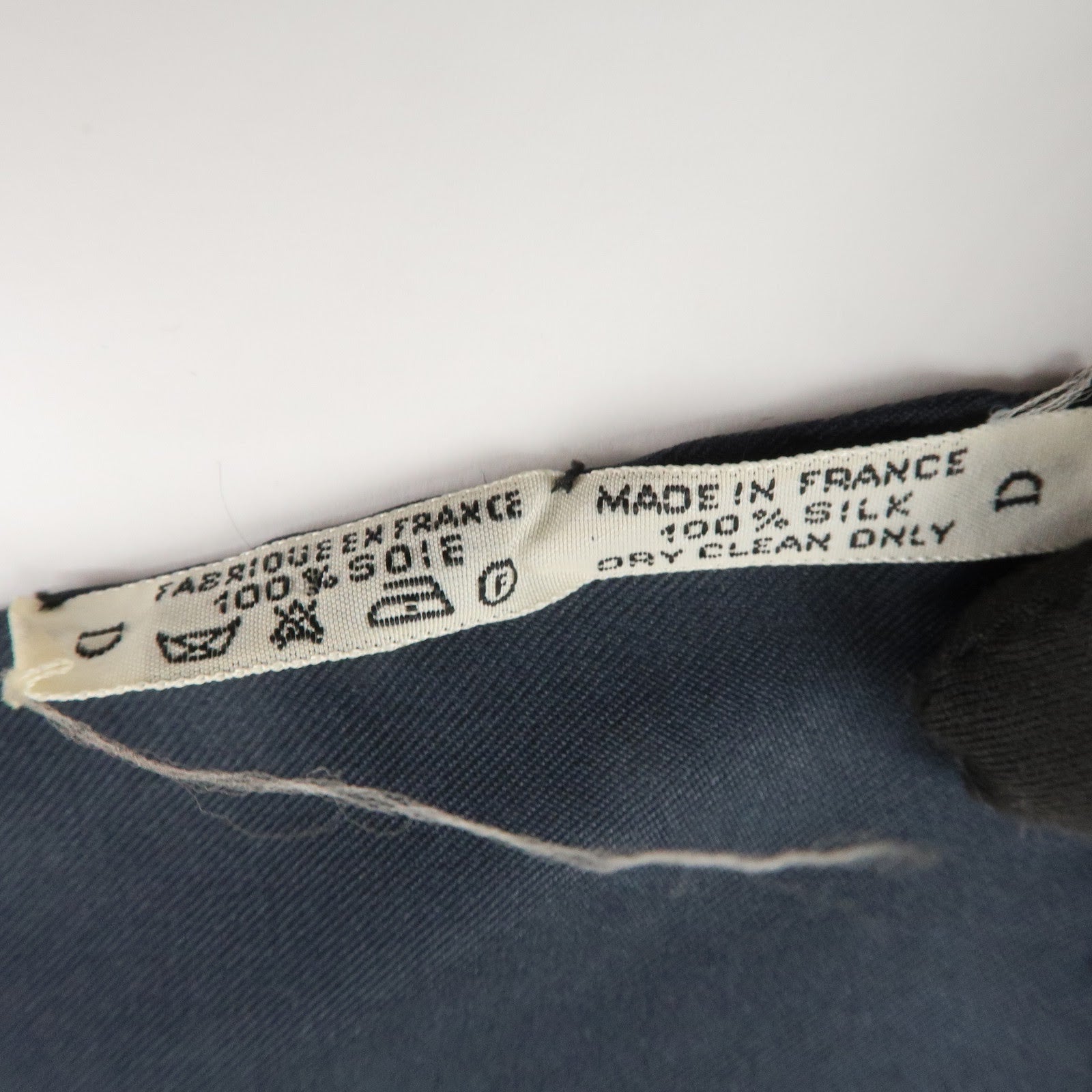 HERMES Carre90 Silk 100% Scarf Black Yellow Used