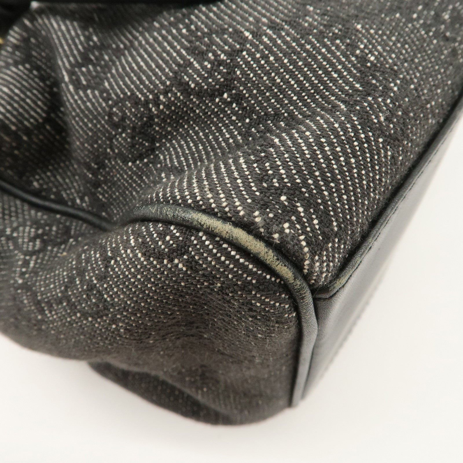 GUCCI GG Canvas Leather Shoulder Bag Hand Bag Black 92699 Used