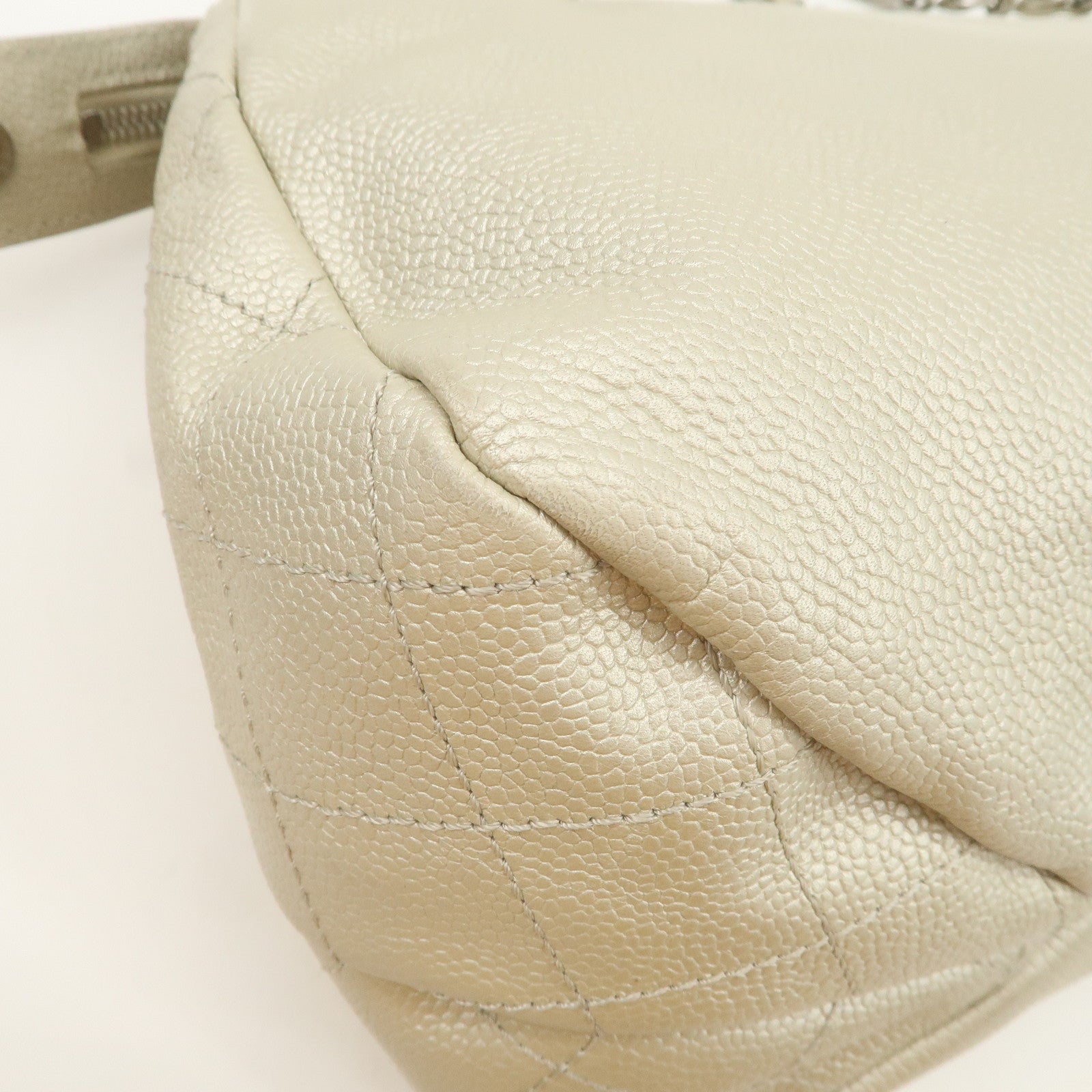 CHANEL Logo Caviarskin Chain Shoulder Bag White Silver HDW