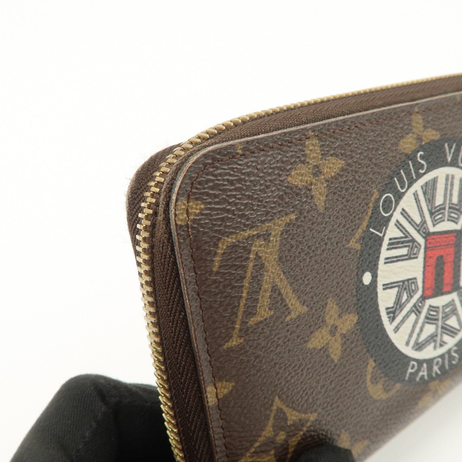 Louis Vuitton Monogram Canvas LV World Tour Zippy Wallet M62149