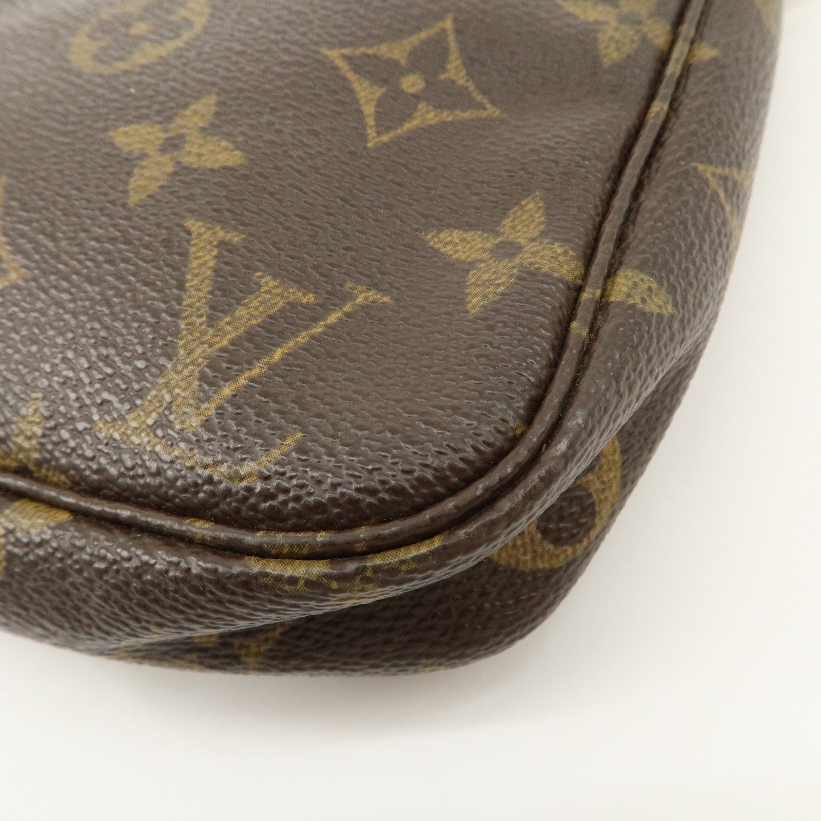 Louis Vuitton Monogram Pochette Accessoires Pouch Hand Bag M51980 Used